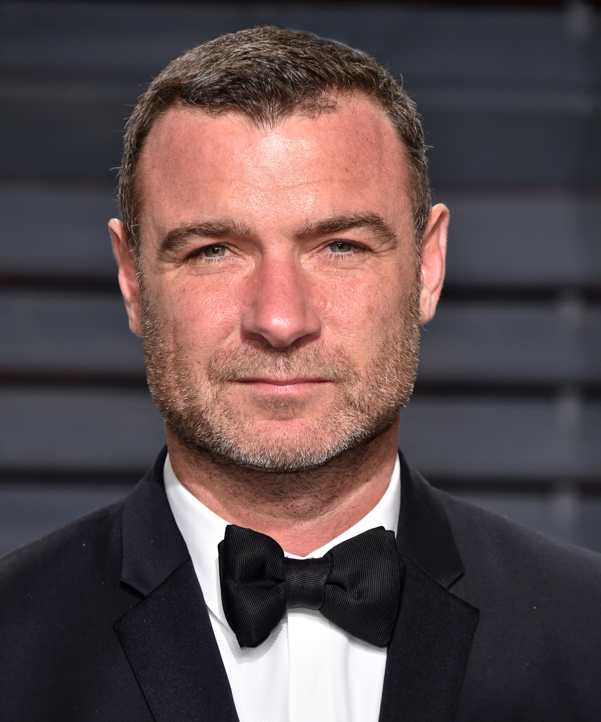 Liev Schreiber, Best dad in Hollywood, Celebrity parent, Fatherly love, 2000x2400 HD Phone