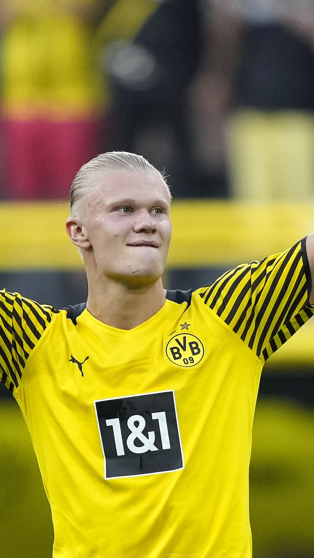 Erling Haaland, Media photo, BVB kit, Footballer portrait, 1080x1920 Full HD Phone