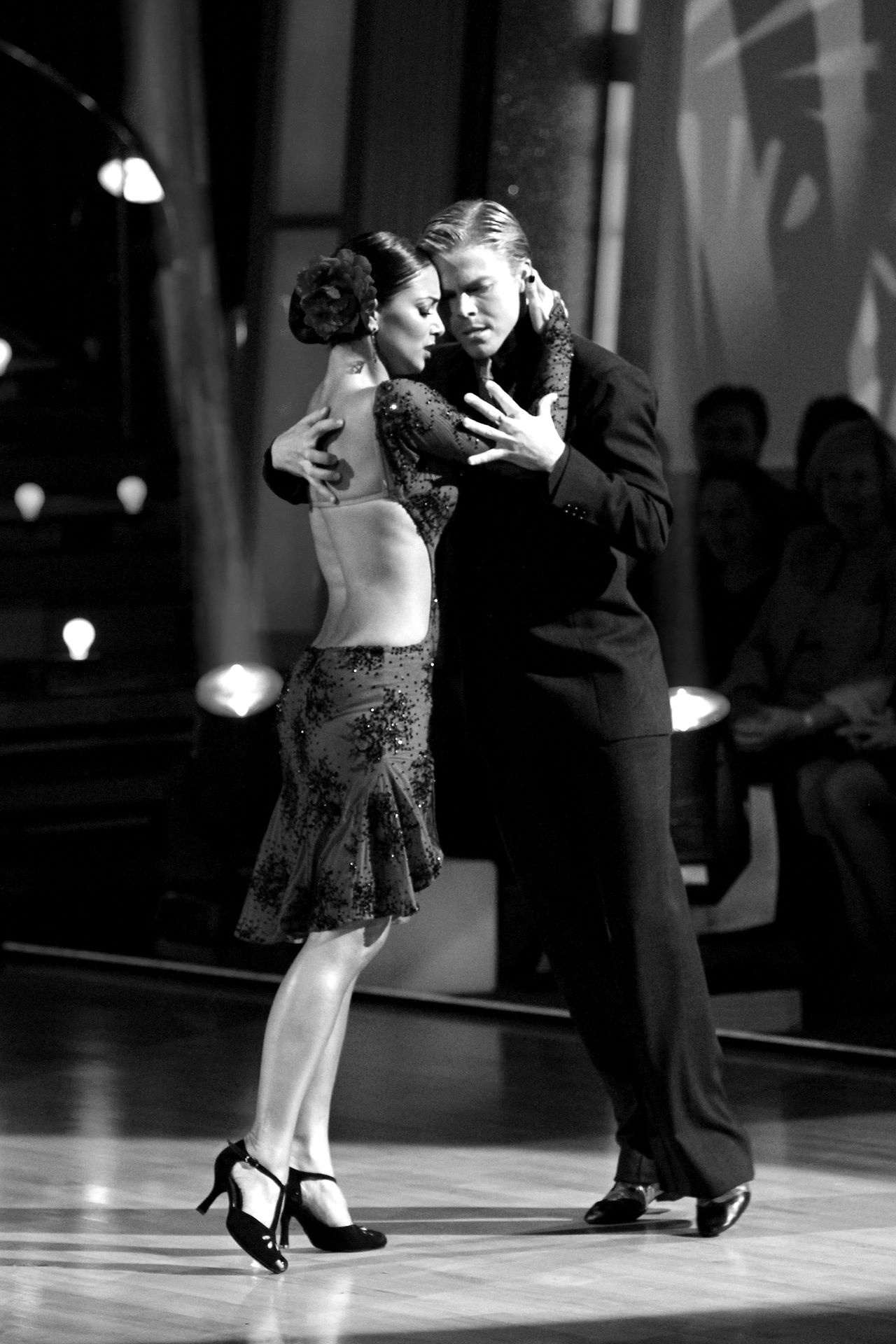 Derek Hough and Nicole Scherzinger, Argentine Tango Wallpaper, 1280x1920 HD Phone