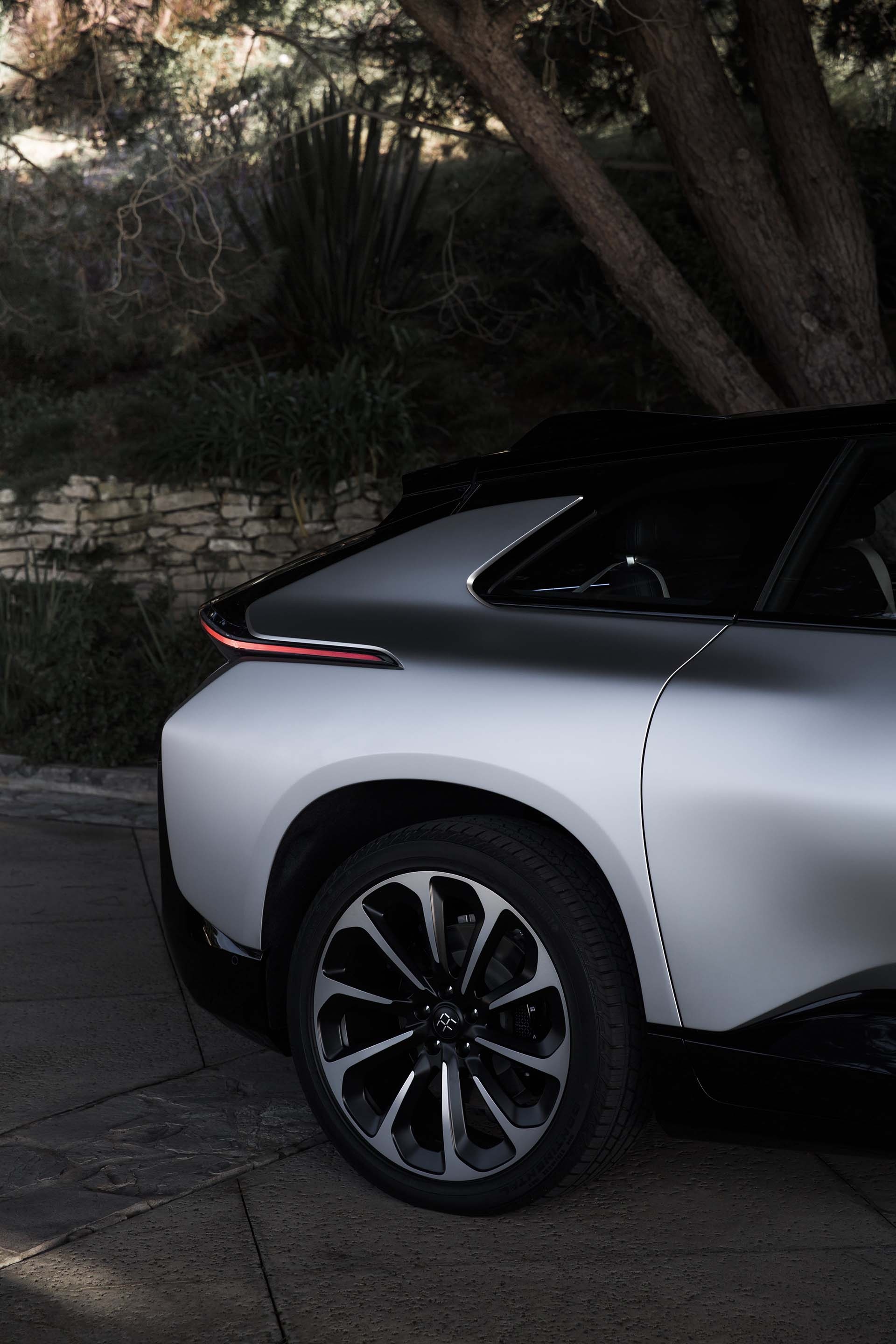 Faraday Future, Venture forward, FF91 vehicle, Auto innovation, 1920x2880 HD Phone