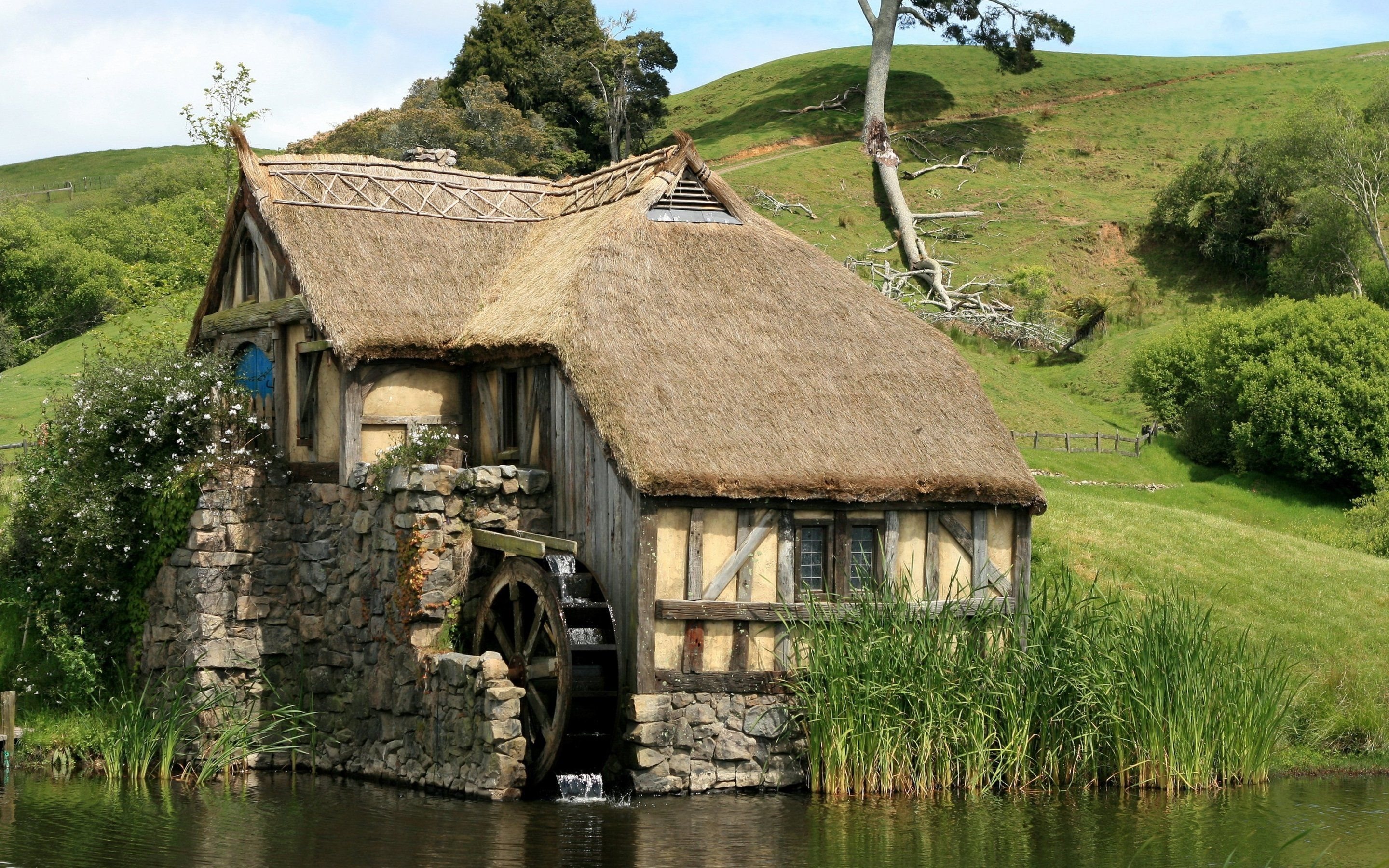 Watermill, Hobbiton Wallpaper, 2880x1800 HD Desktop