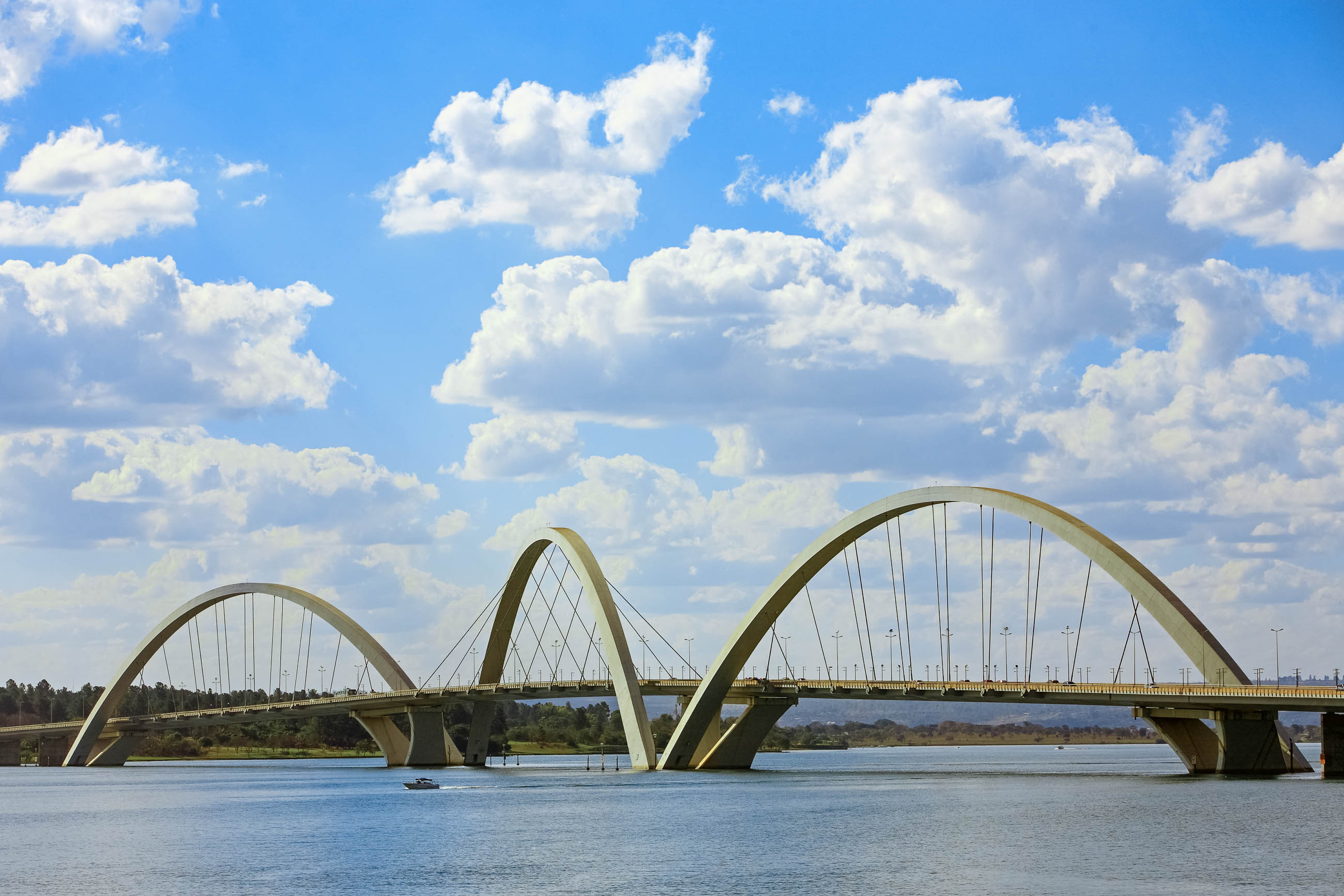 Lago Parano, Brasilia Brazil, Frank's Travelbox, Urban oasis, 2600x1740 HD Desktop