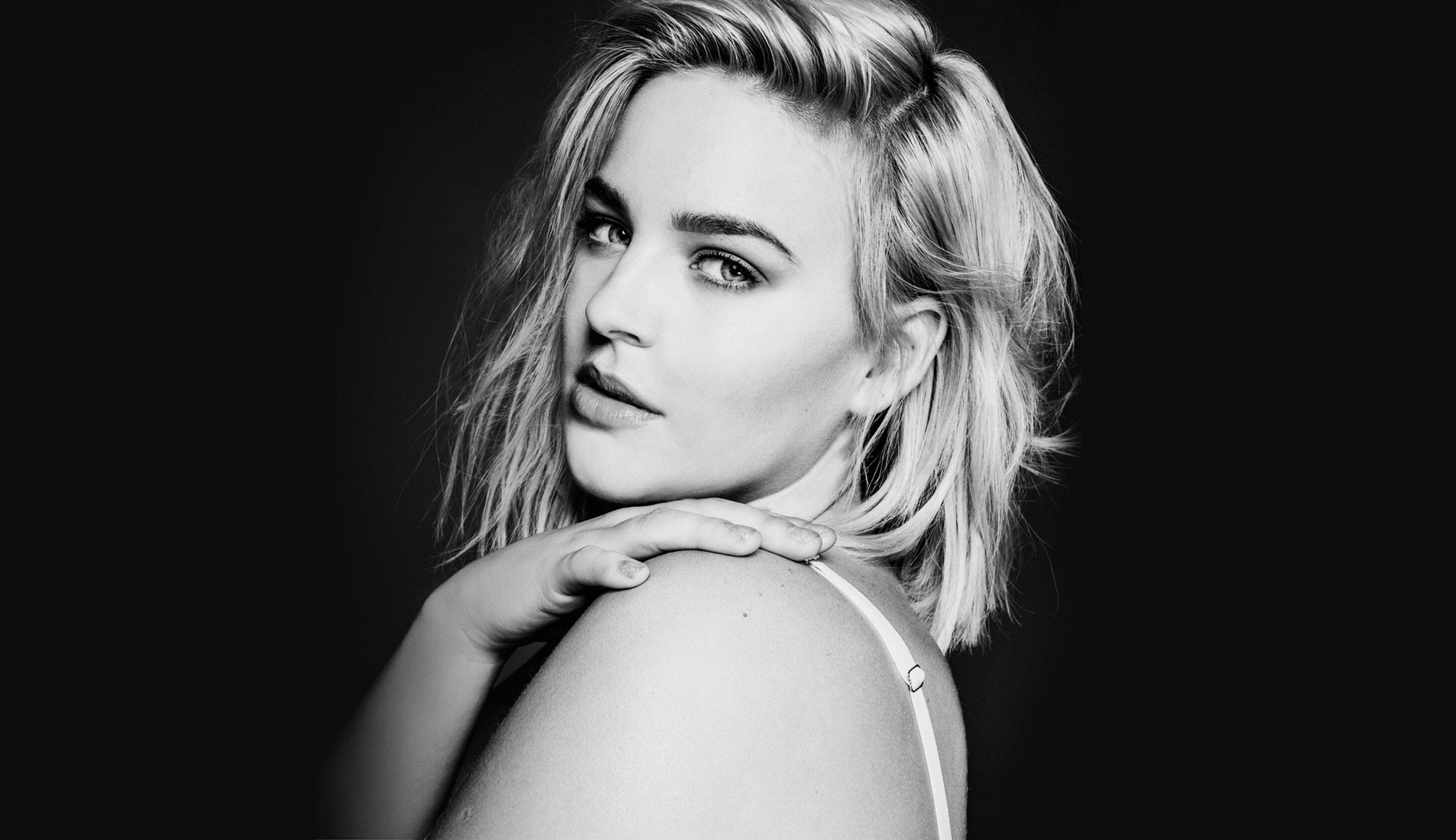 Anne-Marie, Singer wallpapers, Music artist, Anne Maria, 2930x1690 HD Desktop