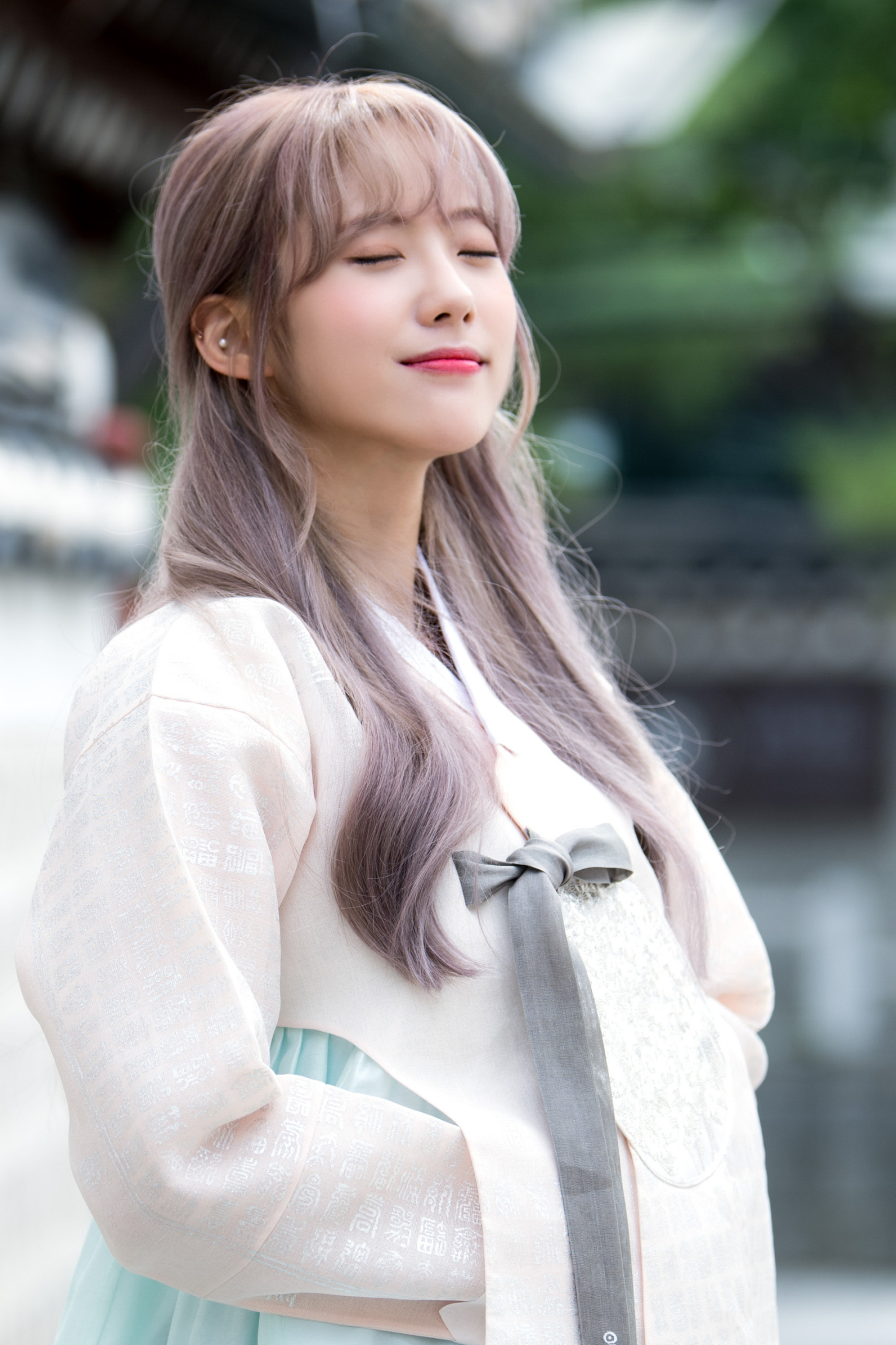 Naver x Dispatch, Luda, Cosmic Girls, 2000x3000 HD Phone