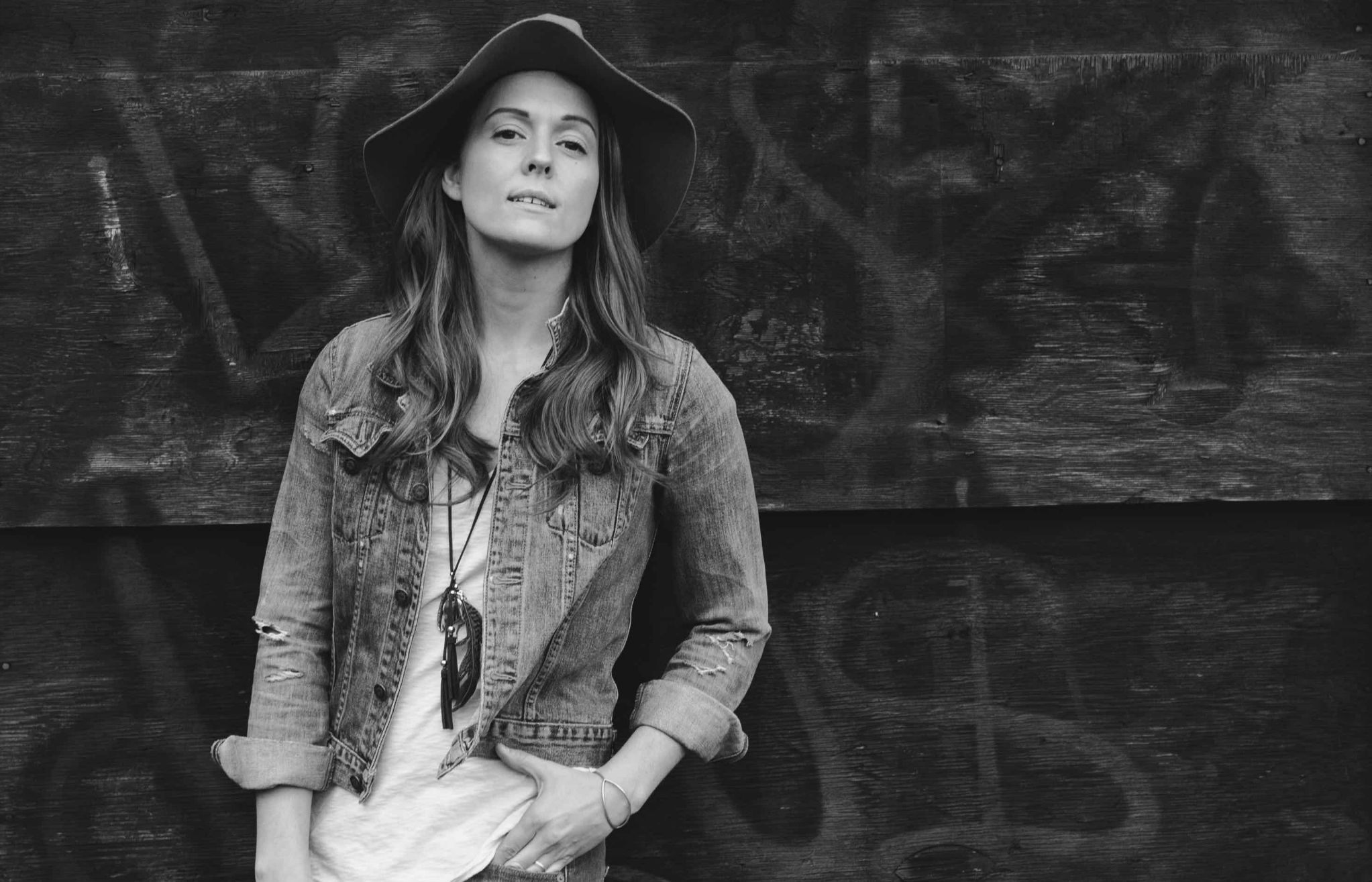 Brandi Carlile, Charity album, Cover Stories, Iconic collaborations, 2050x1320 HD Desktop