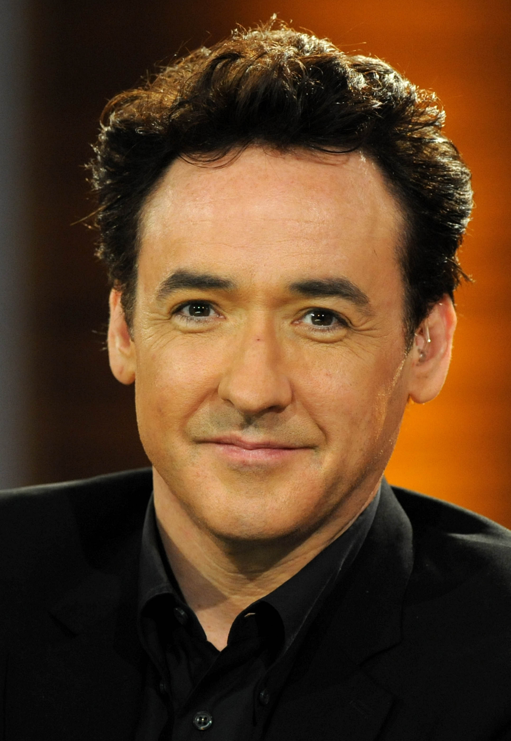 John Cusack, 2010 photo, 40652802 fanpop, John Cusack photo, 2160x3130 HD Phone