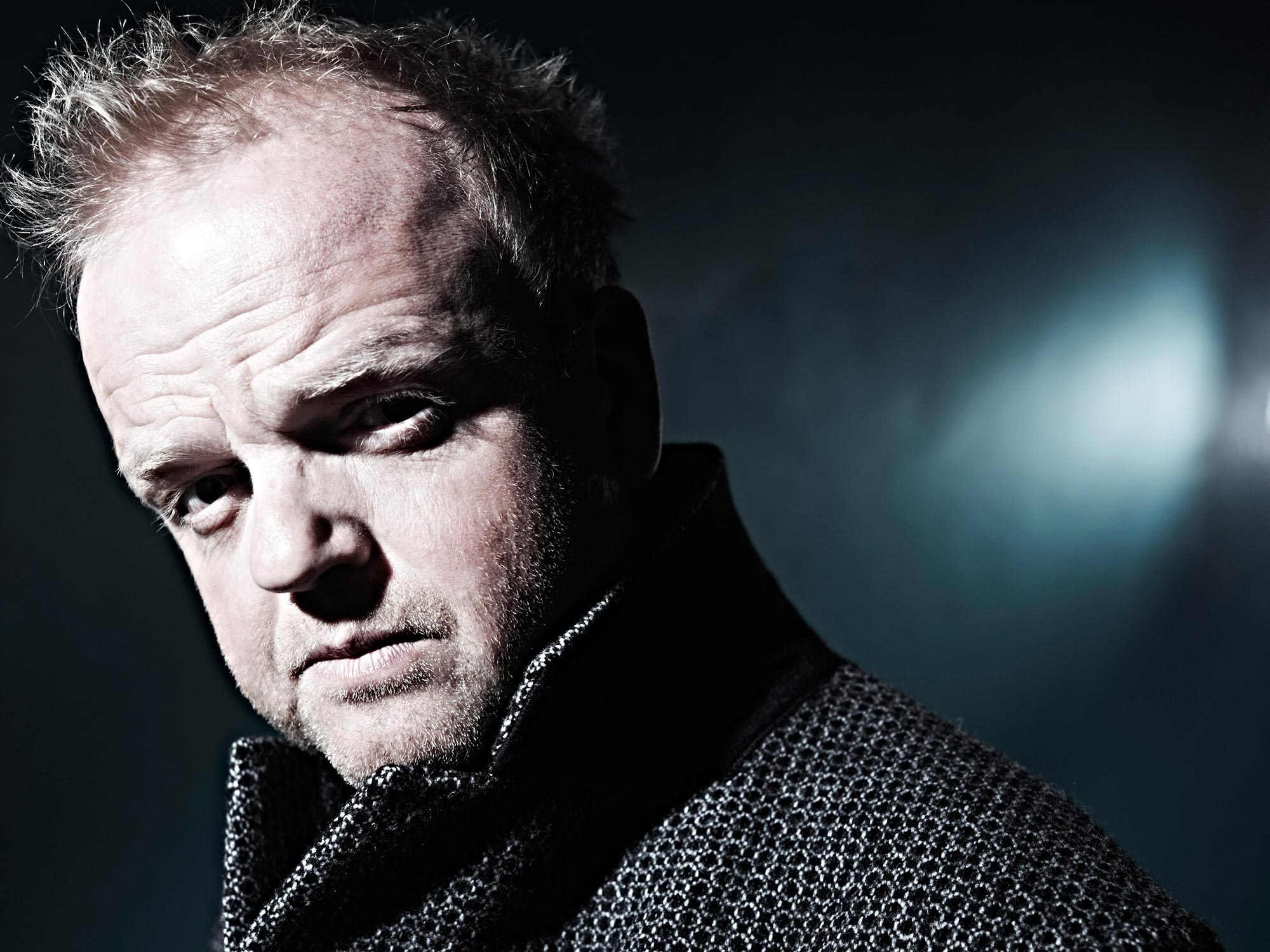 Toby Jones, Industria, Thriller game, 2000x1500 HD Desktop