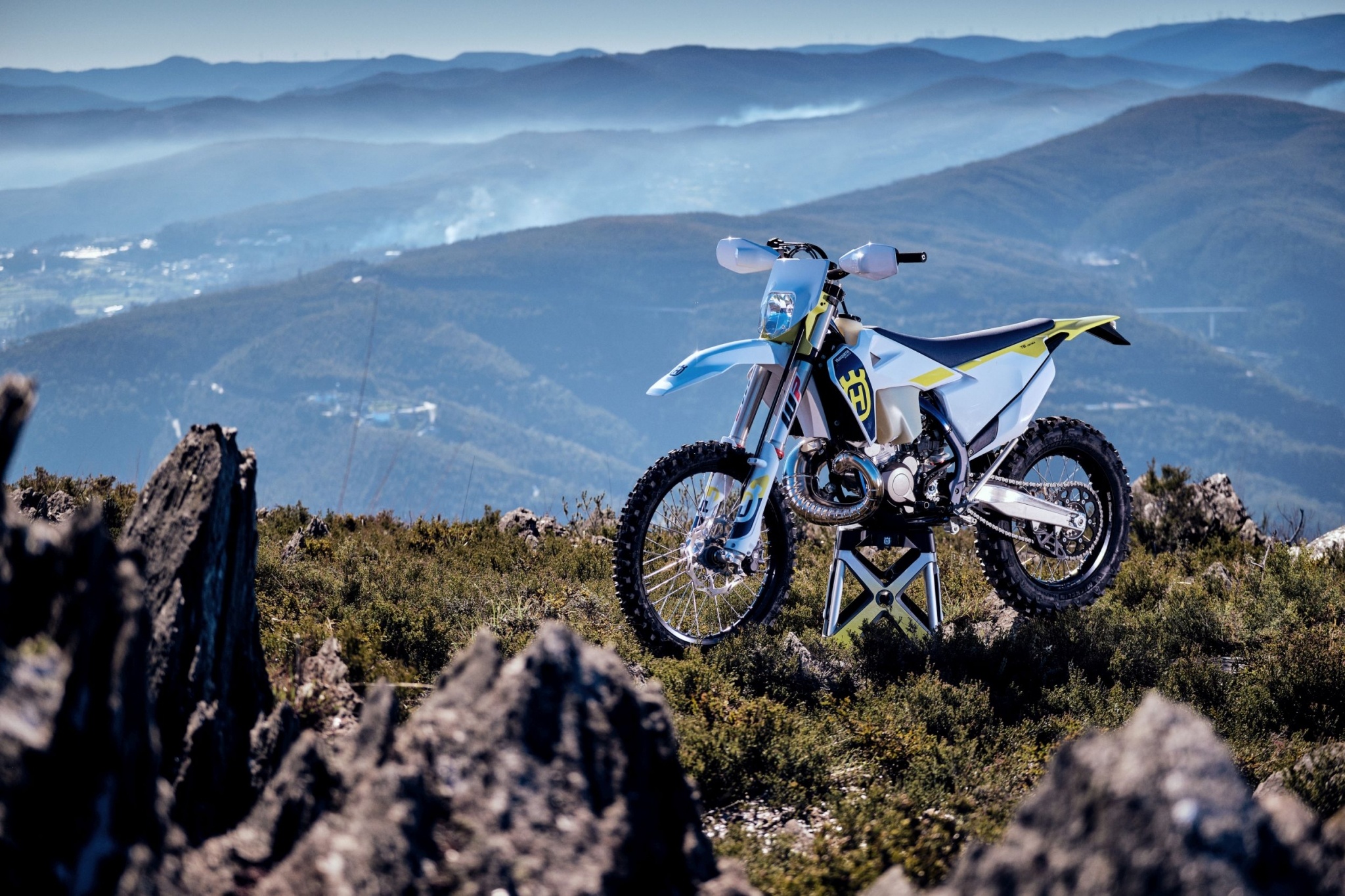 Husqvarna TE 300, Enduro Motorbikes Wallpaper, 2050x1370 HD Desktop