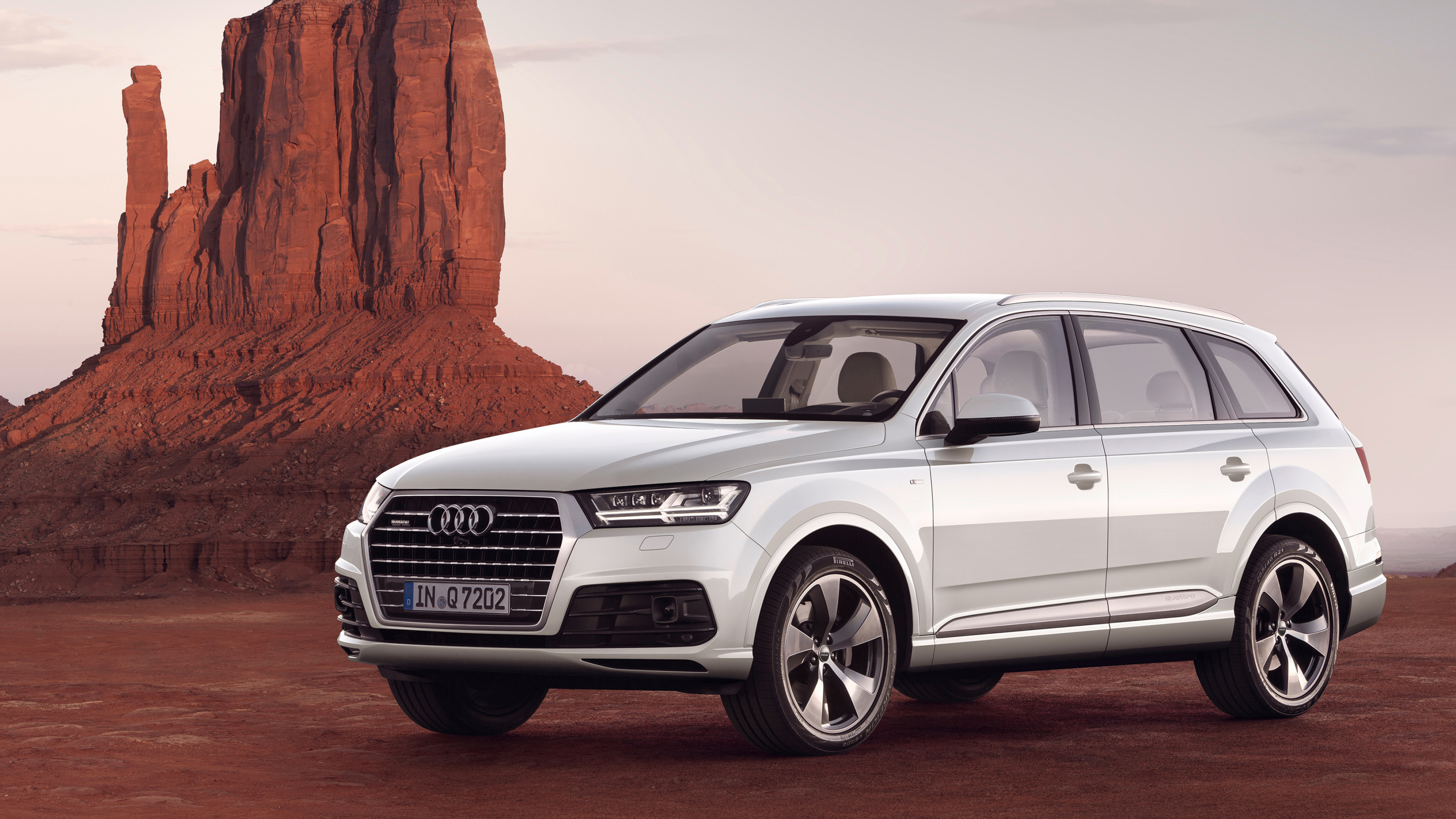 Audi Q7, Stylish SUV, Powerful performance, Cutting-edge technology, 3840x2160 4K Desktop