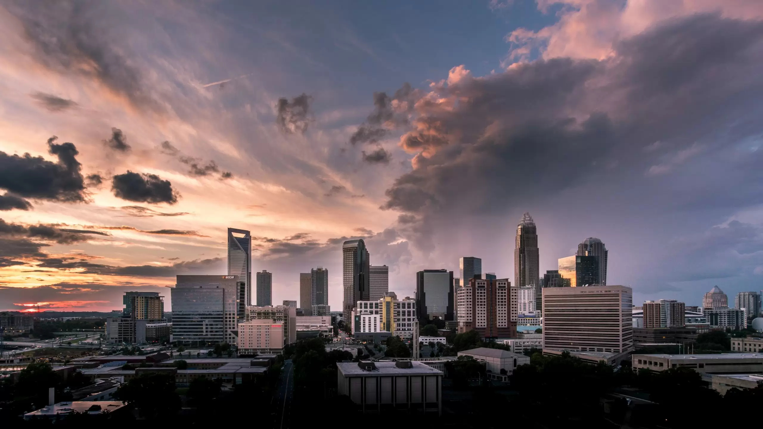 Charlotte NC Skyline, Real estate, 2560x1440 HD Desktop