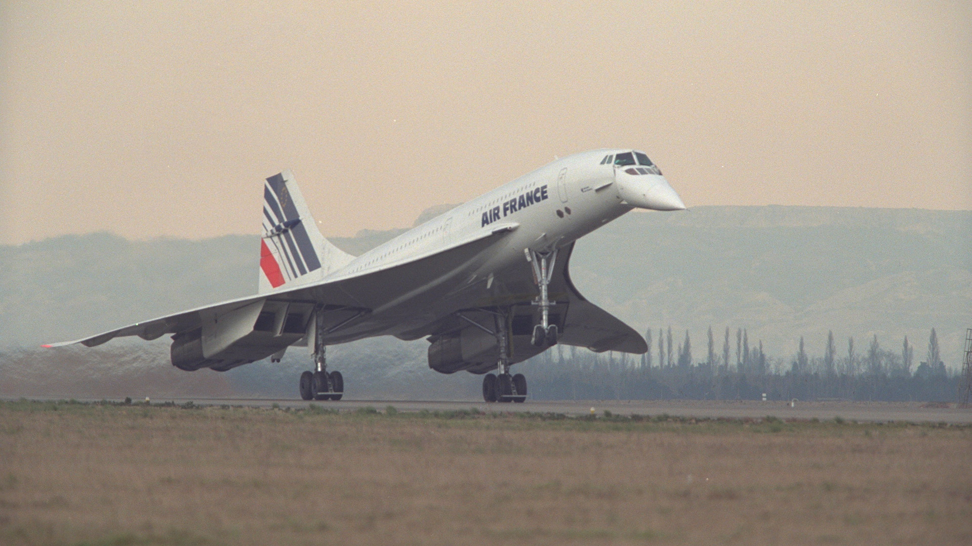 Concorde tragedy, Heroic pilot, Marked end, King of the heavens, 1920x1080 Full HD Desktop