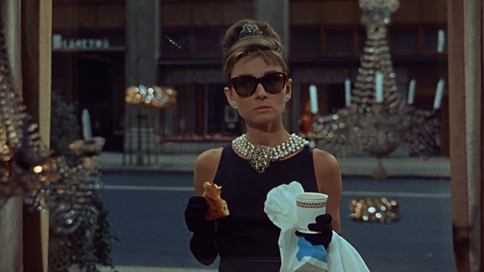 Breakfast at Tiffany's, Movie backdrops, Memorable scenes, Movie database, 1920x1080 Full HD Desktop