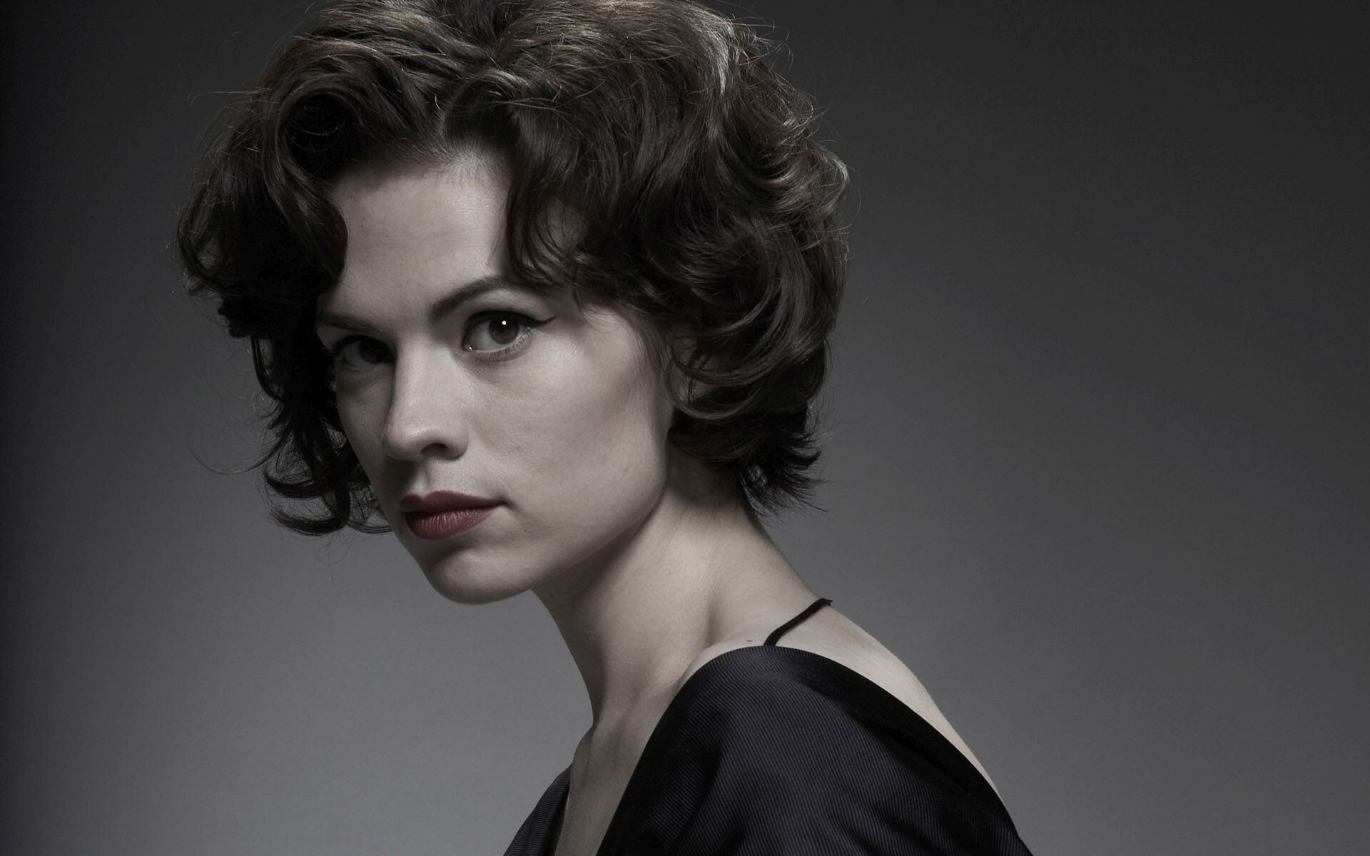 Hayley Atwell, Talented actress, Glamour personified, Cinematic charm, 1920x1200 HD Desktop