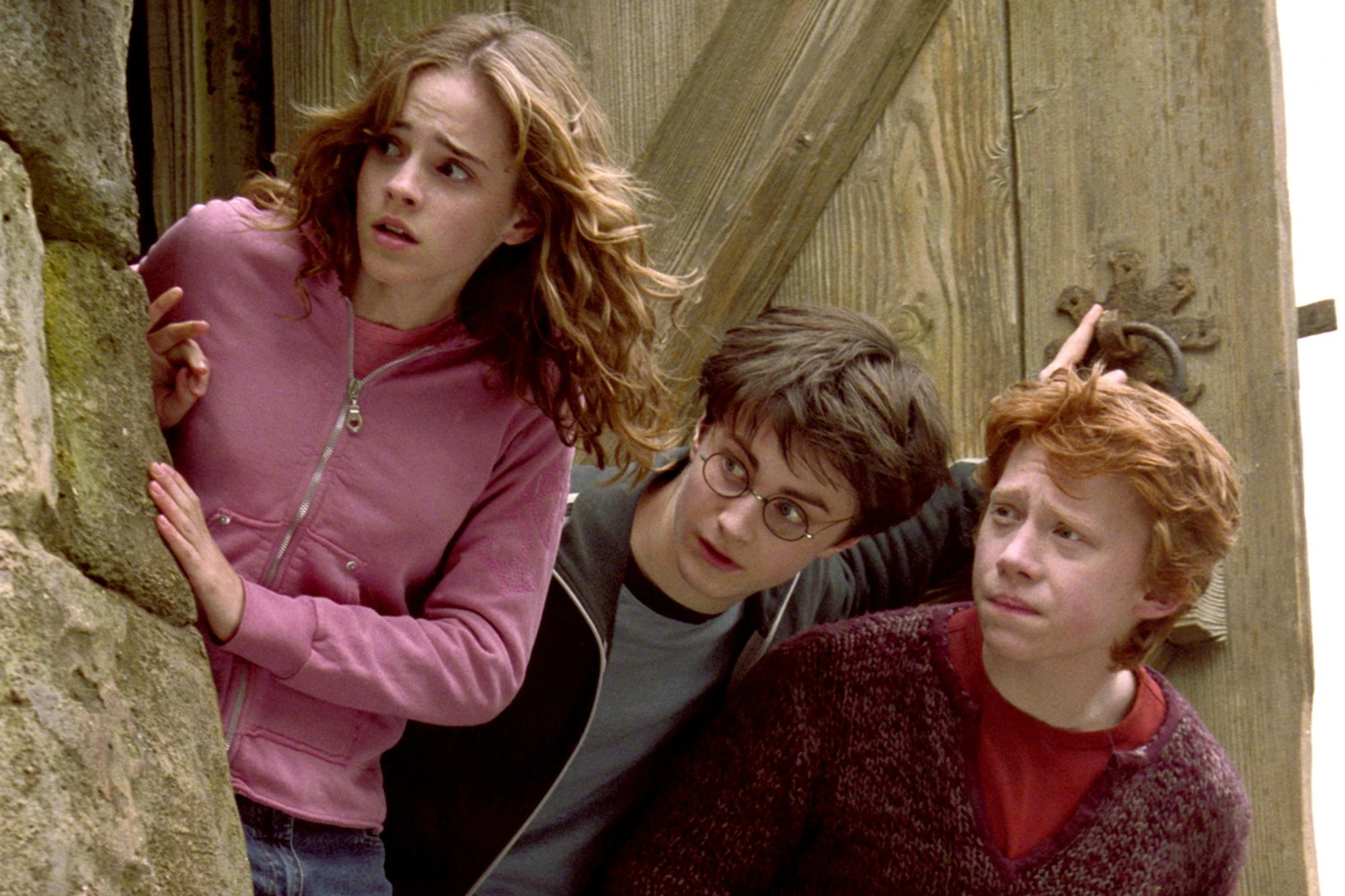 Prisoner of Azkaban, Controversial movie, Fan opinions, Critically acclaimed, 2000x1340 HD Desktop