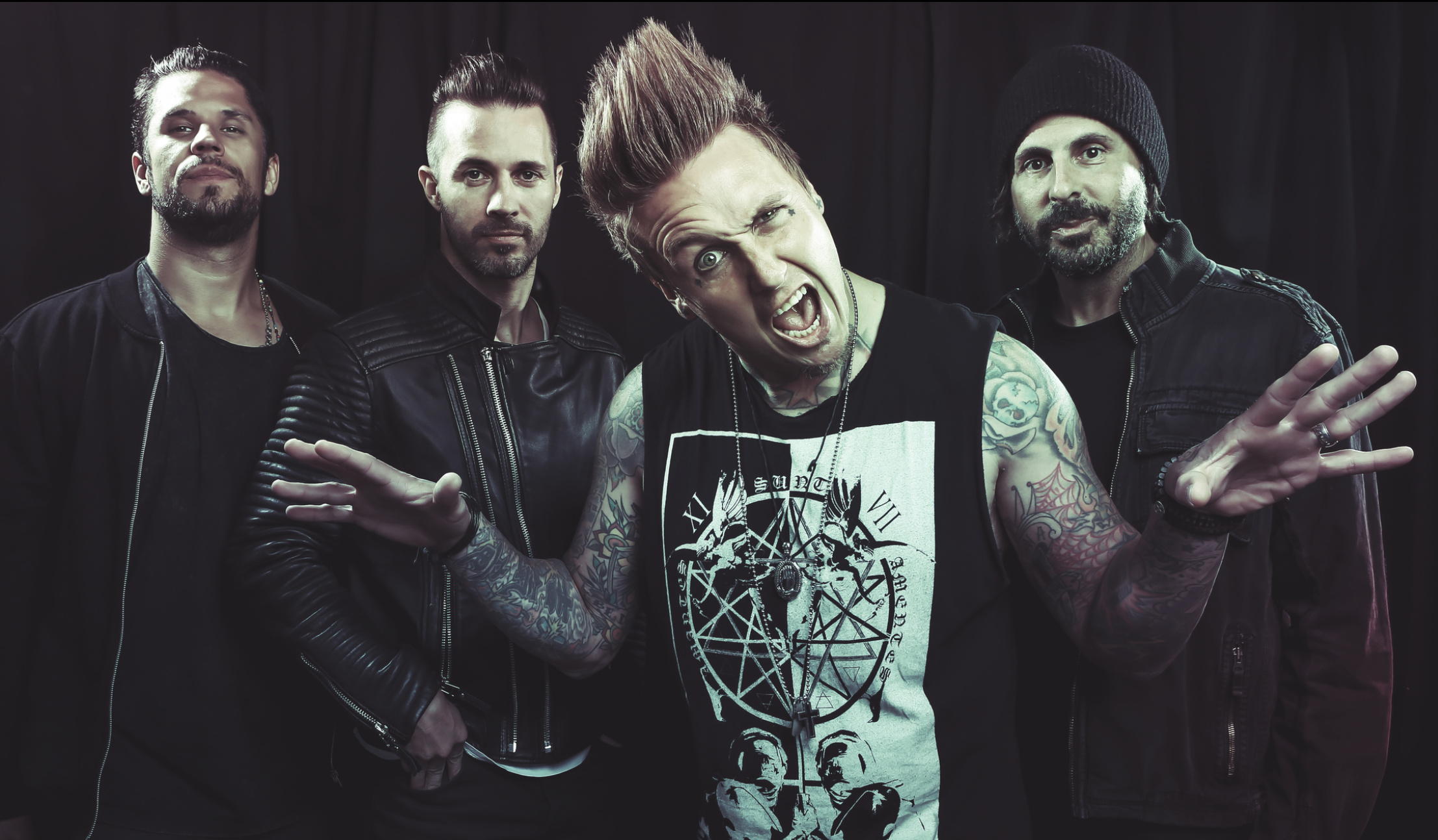 Jerry Horton, Papa Roach guitarist, Captivating concerts, Melodic riffs, 2220x1300 HD Desktop