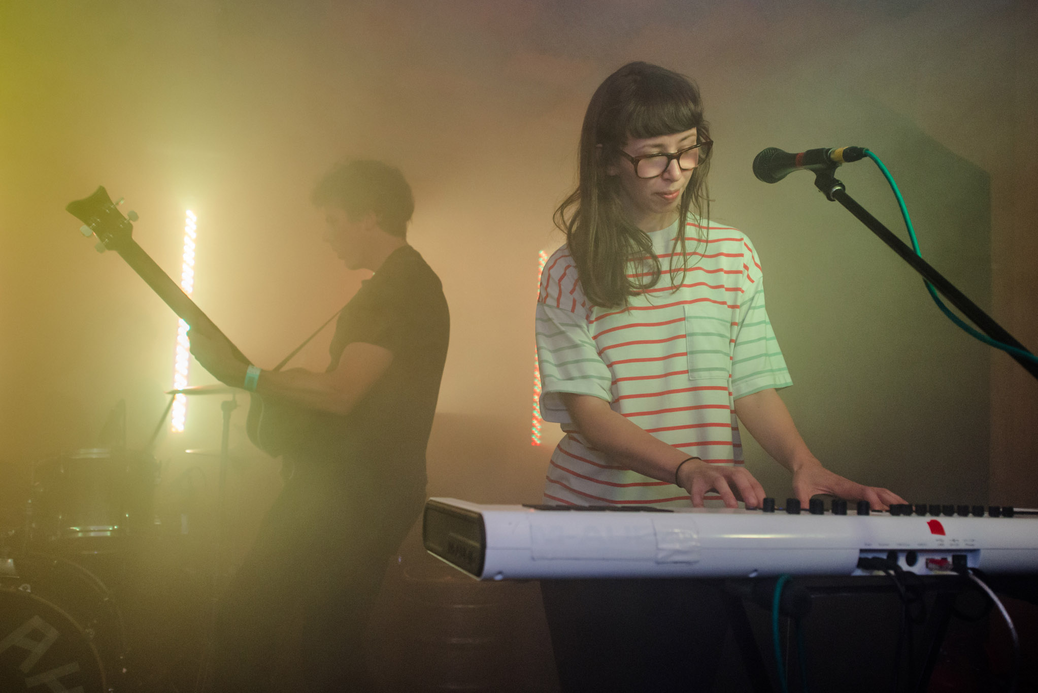 Alvvays band, London DIY gig, Indie pop, Mesmerizing performances, 2050x1370 HD Desktop