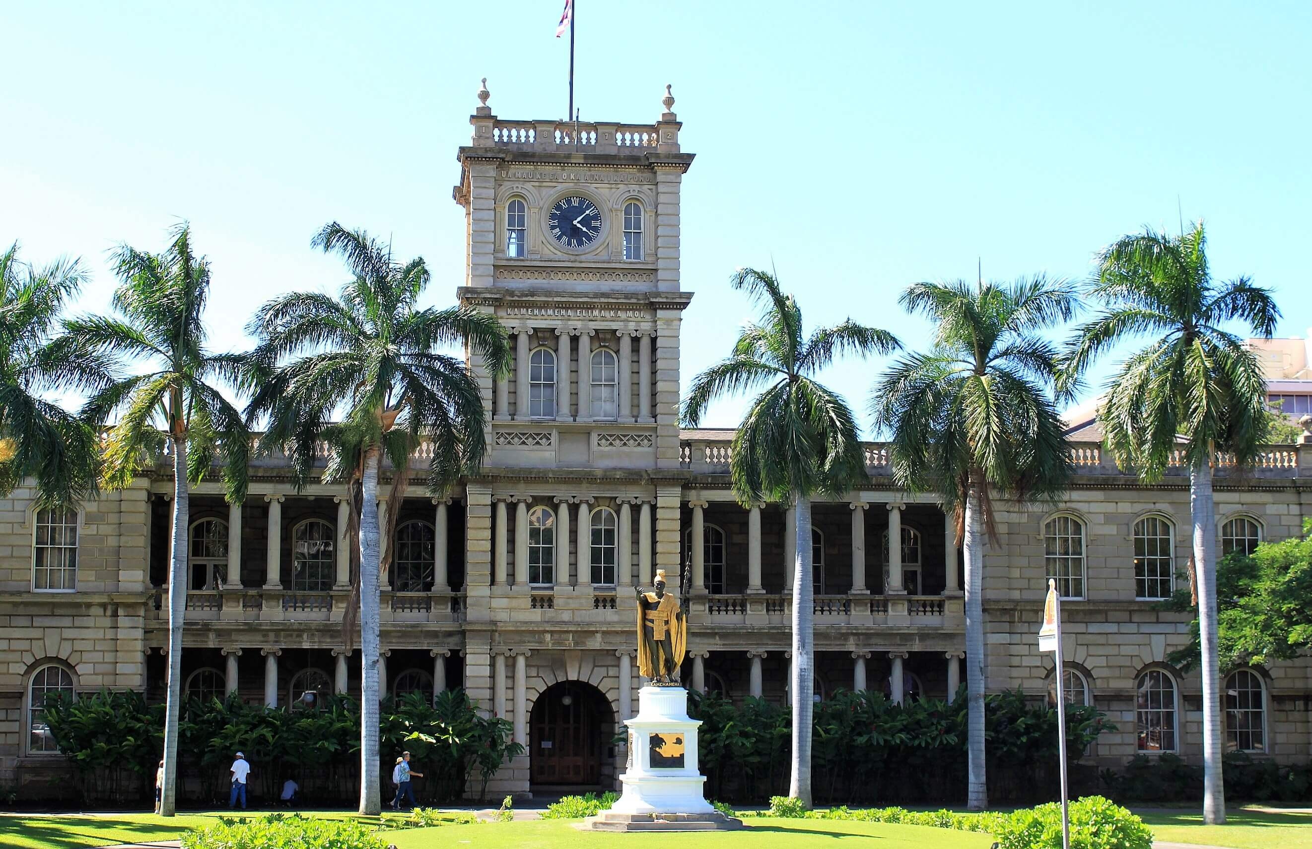 Top Honolulu attractions, Must-visit spots, Cultural experiences, Natural wonders, 2650x1720 HD Desktop