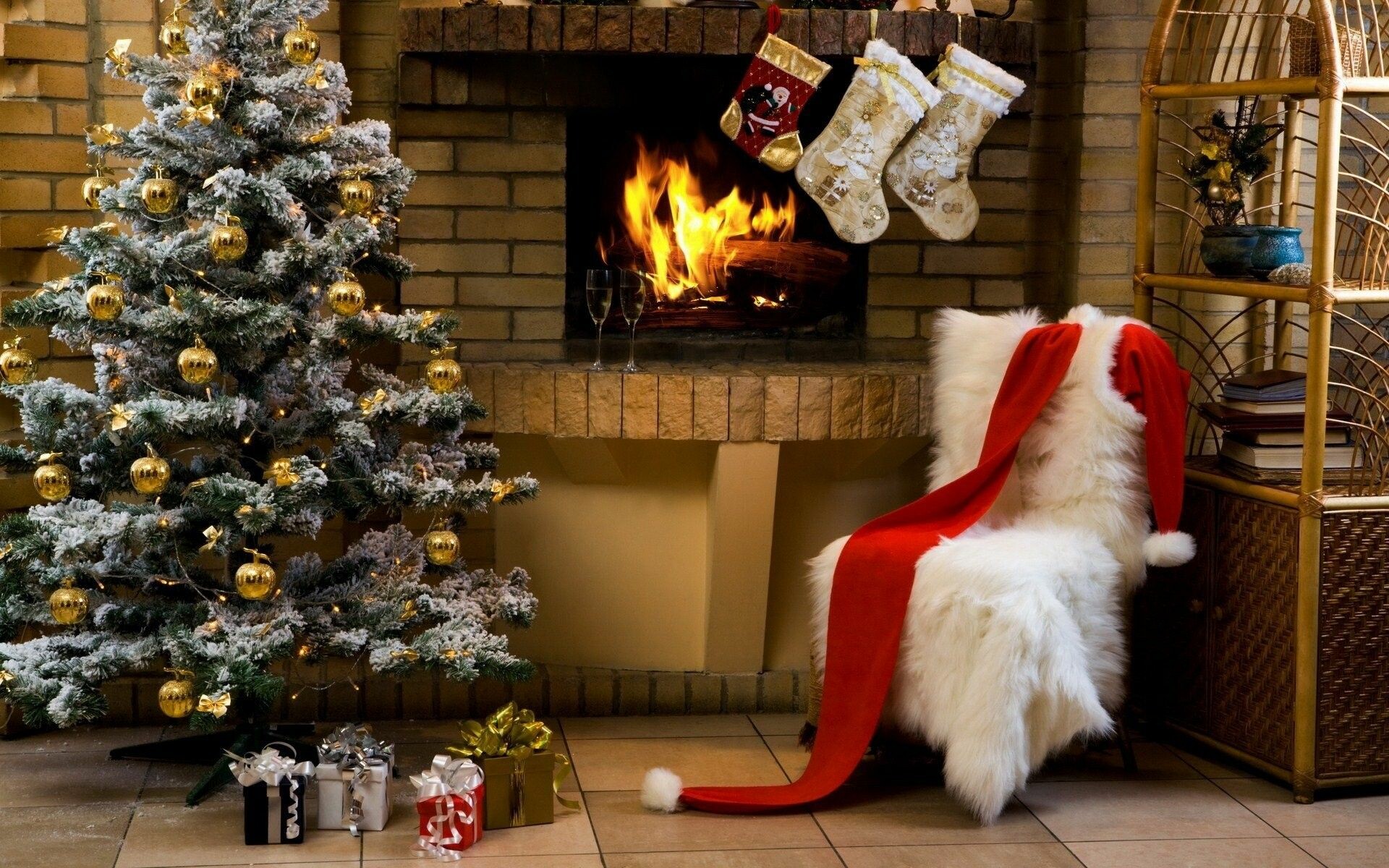 Santa's hat, Christmas Fireplace Wallpaper, 1920x1200 HD Desktop