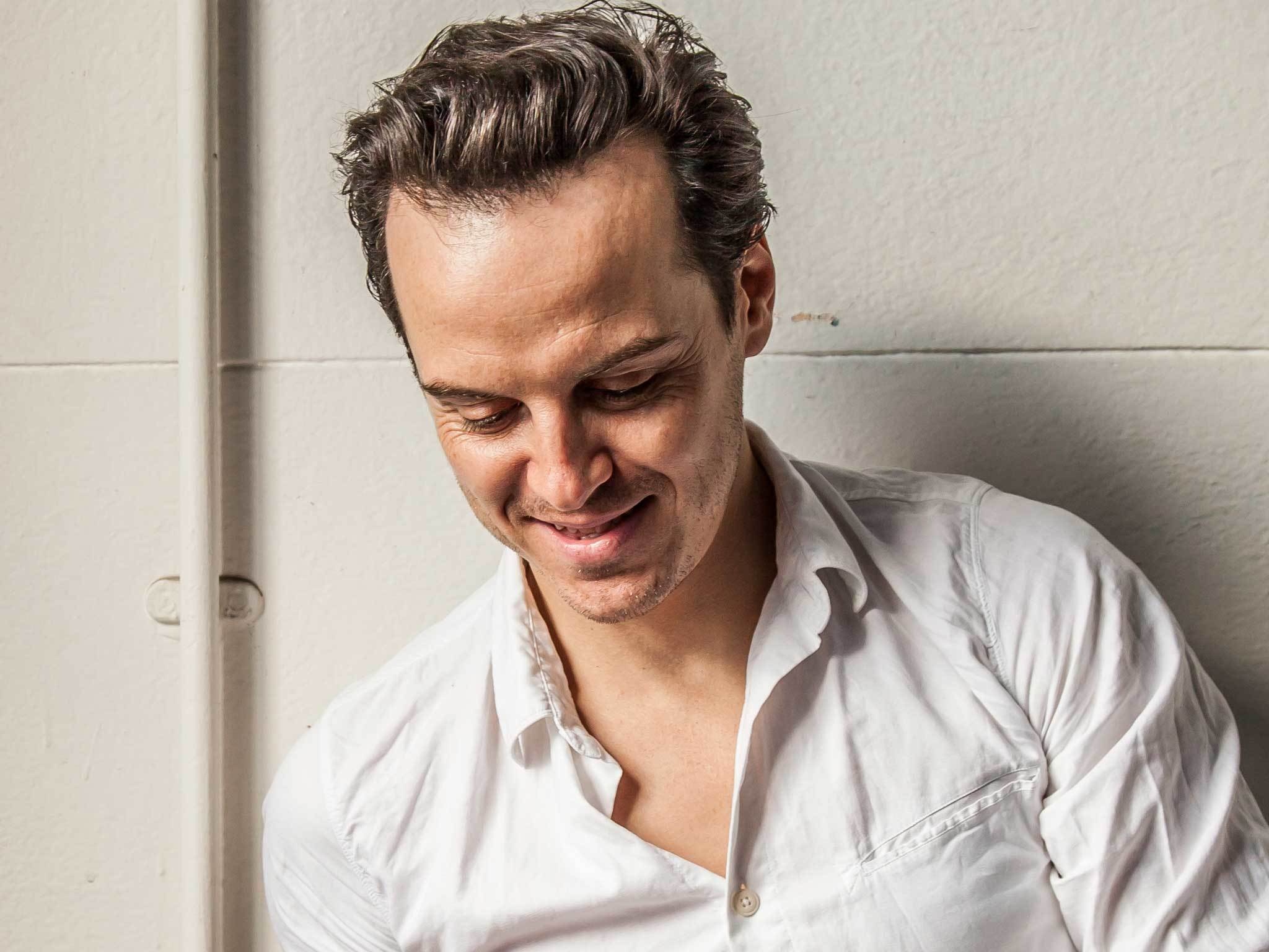 Andrew Scott, HD wallpaper, Background image, 2050x1540 HD Desktop