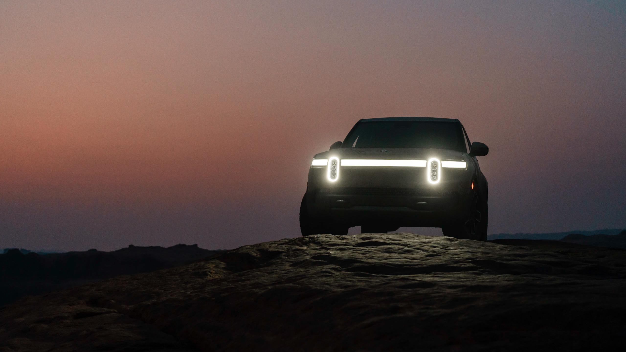 Headlights, Rivian Automotive Wallpaper, 2560x1440 HD Desktop