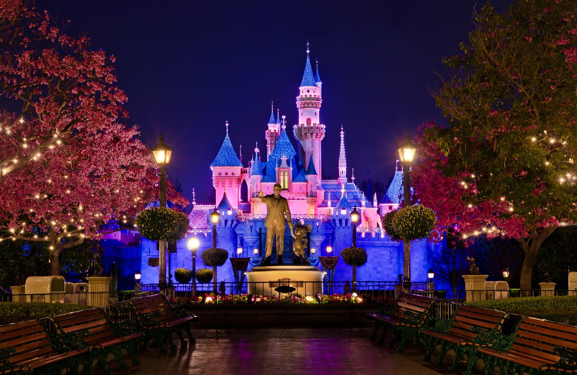 Disneyland, HD wallpapers, Michelle Peltier, 2000x1300 HD Desktop