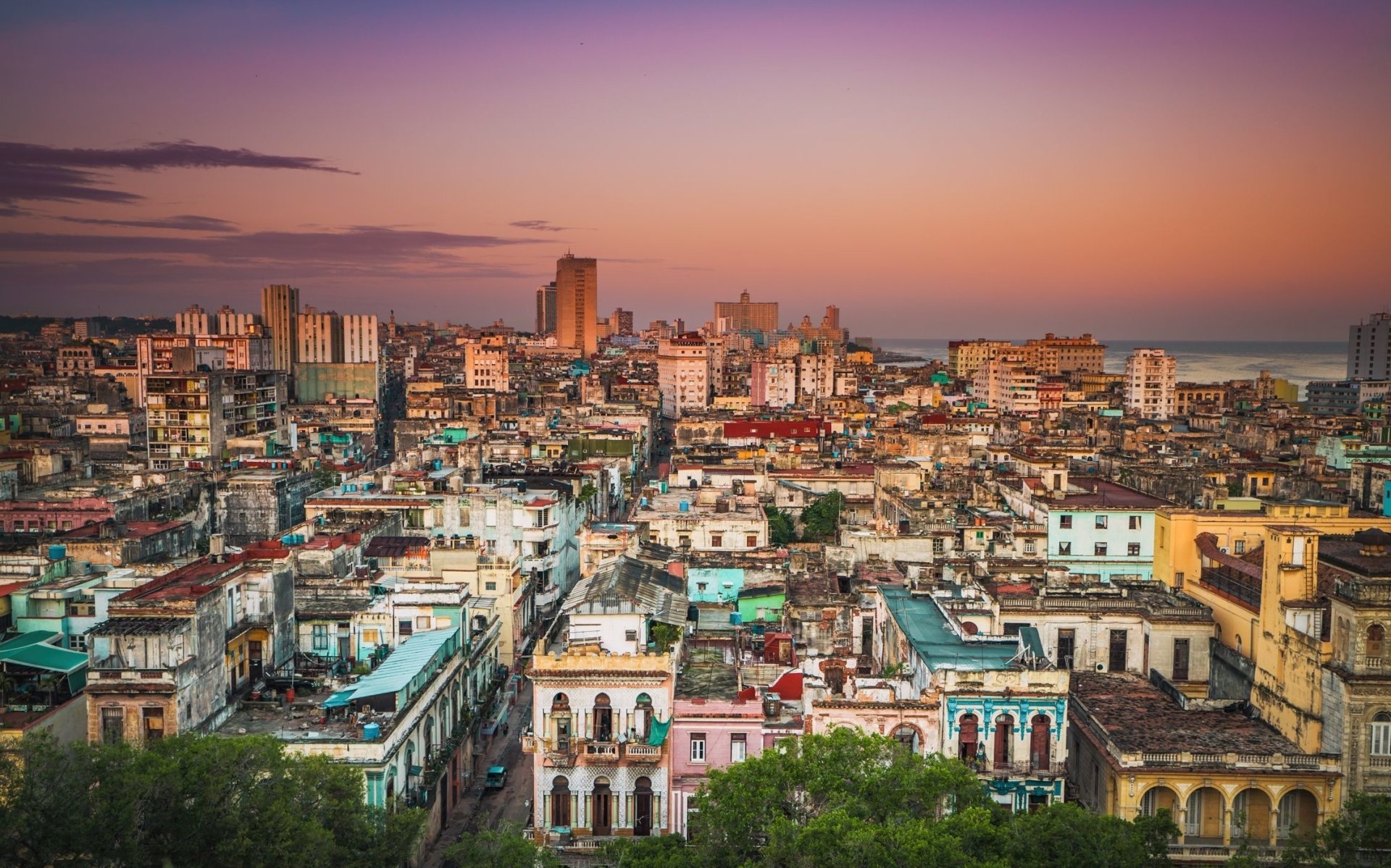 Dreamliner's Havana, Cuban journey, Memorable moments, Travel memories, 1920x1200 HD Desktop