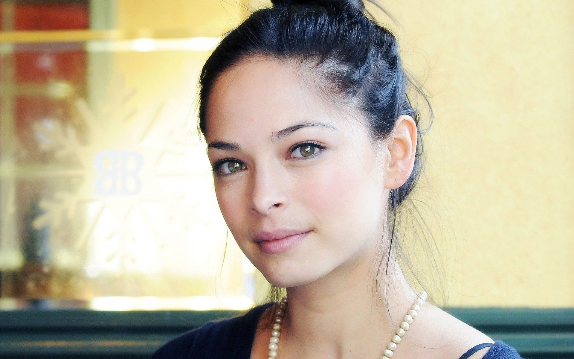 Kristin Kreuk, Free wallpaper, Background image, Smallville star, 1920x1200 HD Desktop