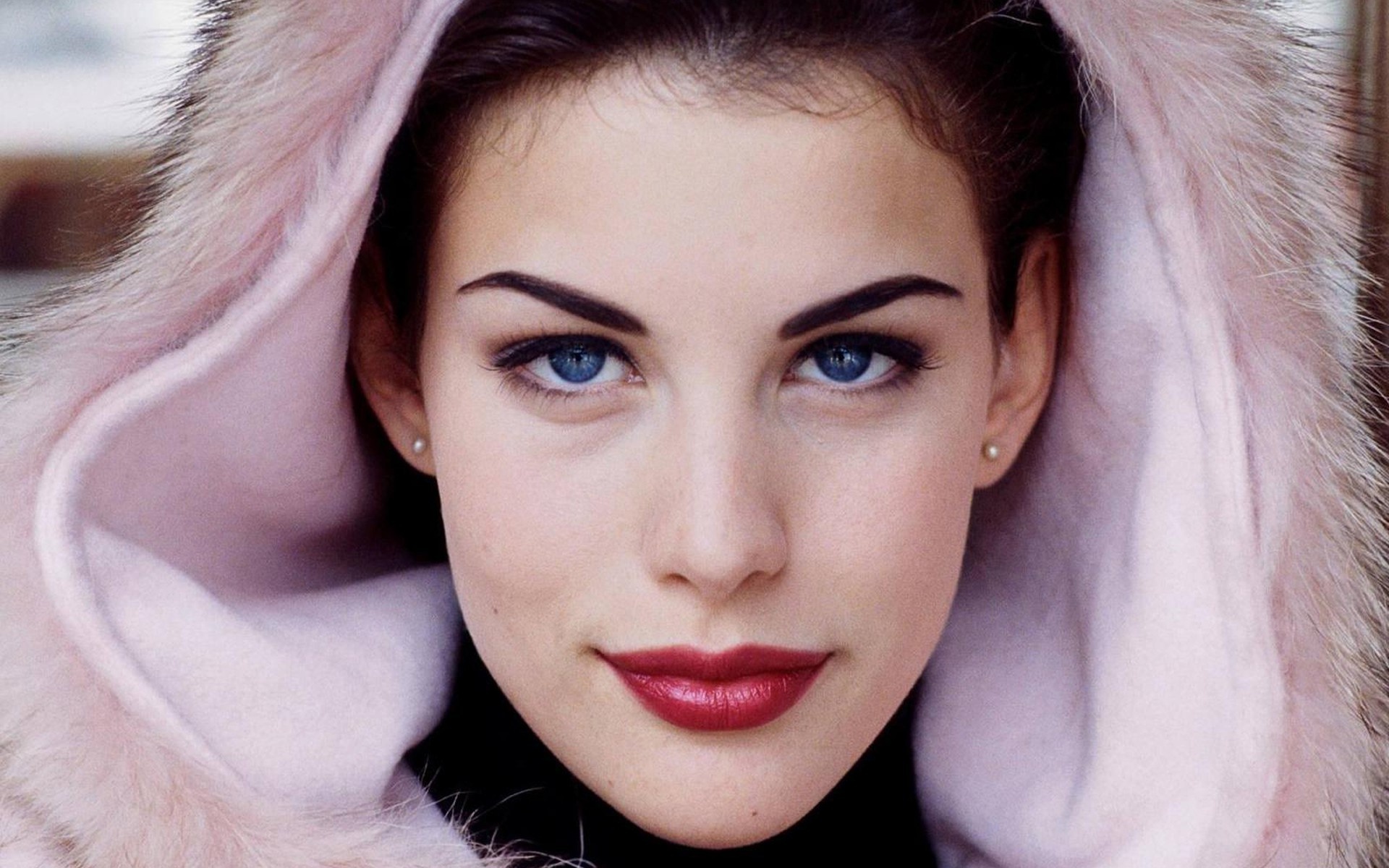 Liv Tyler, Celebrity wallpapers, 4k pictures, Glamorous actress, 1920x1200 HD Desktop