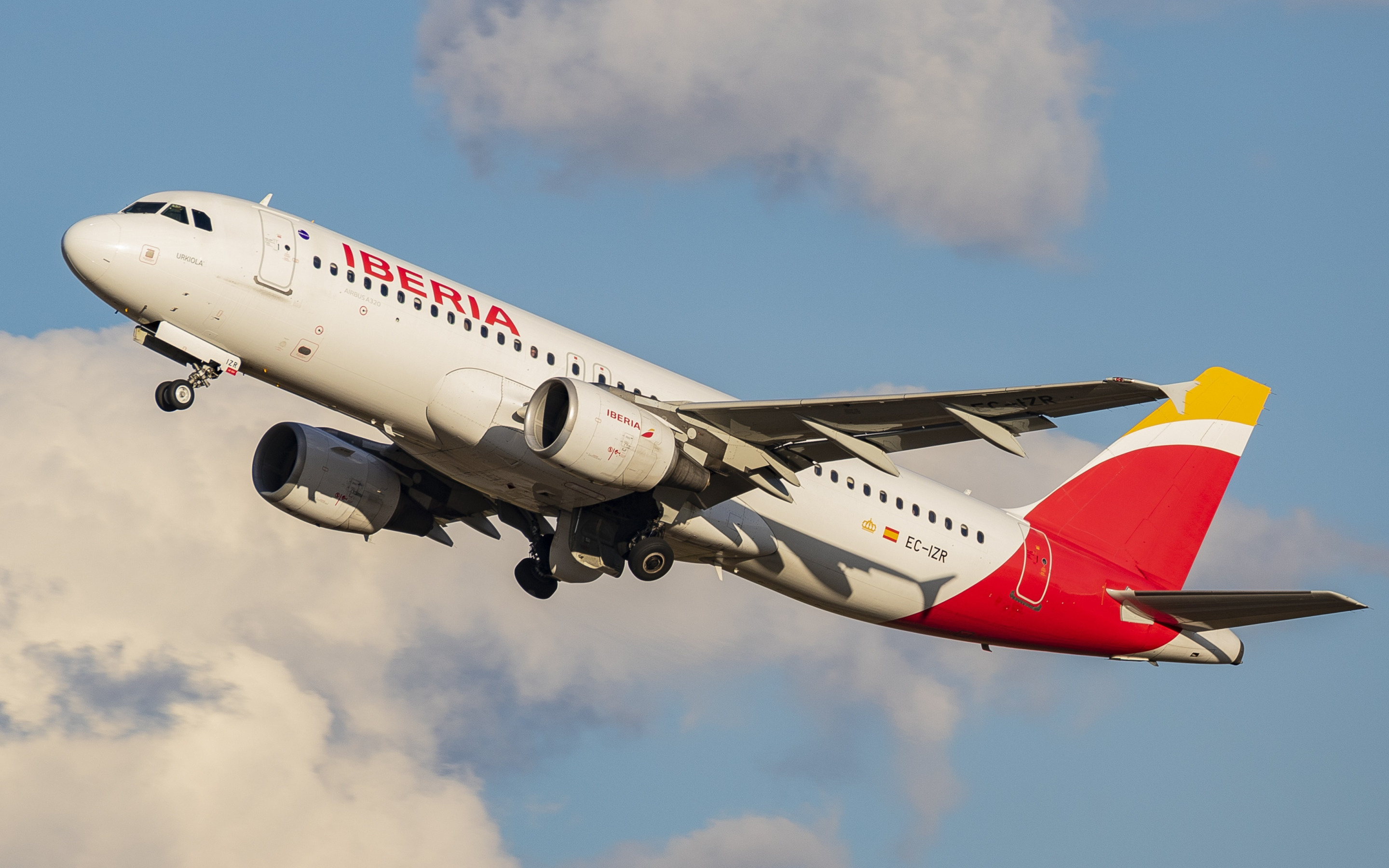 Airbus A320, Iberia Passenger Plane, Air Travel, Spain Airlines, 2880x1800 HD Desktop