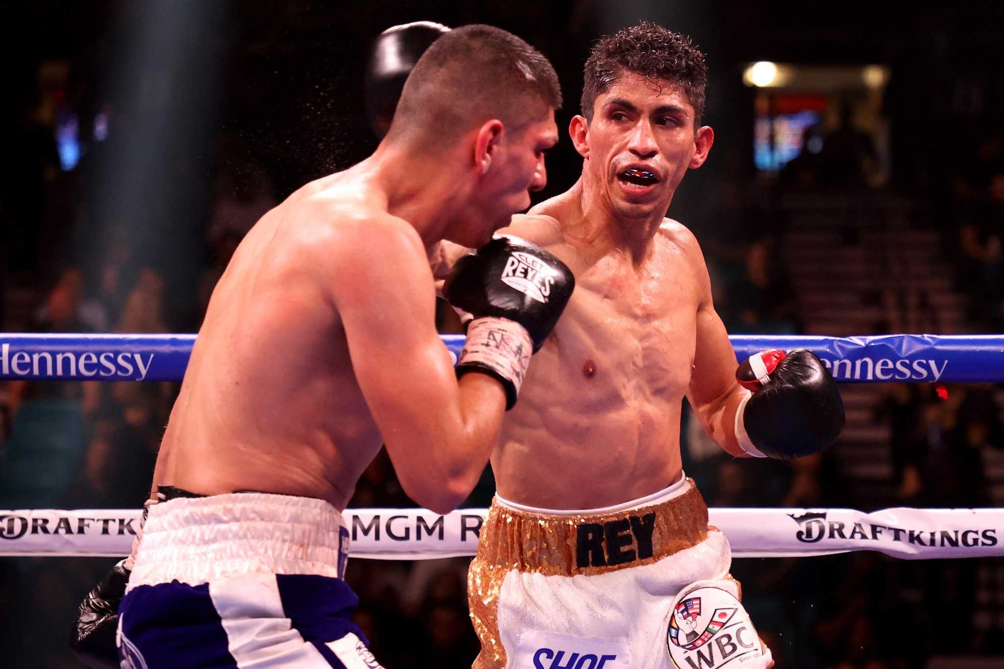 Rey Vargas, WBC title, Alamodome, Mark Magsayo, 2050x1370 HD Desktop