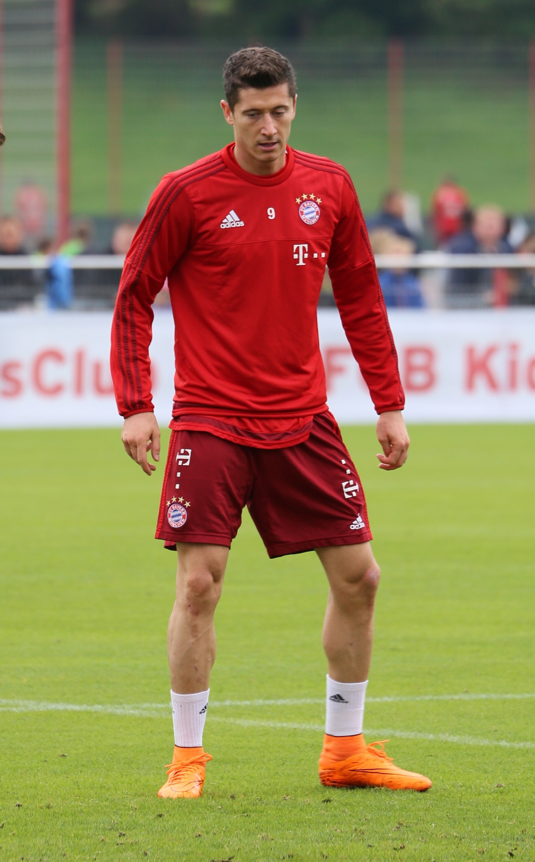 Robert Lewandowski, Sports HQ, 4K wallpapers, Pictures, 1860x3000 HD Phone