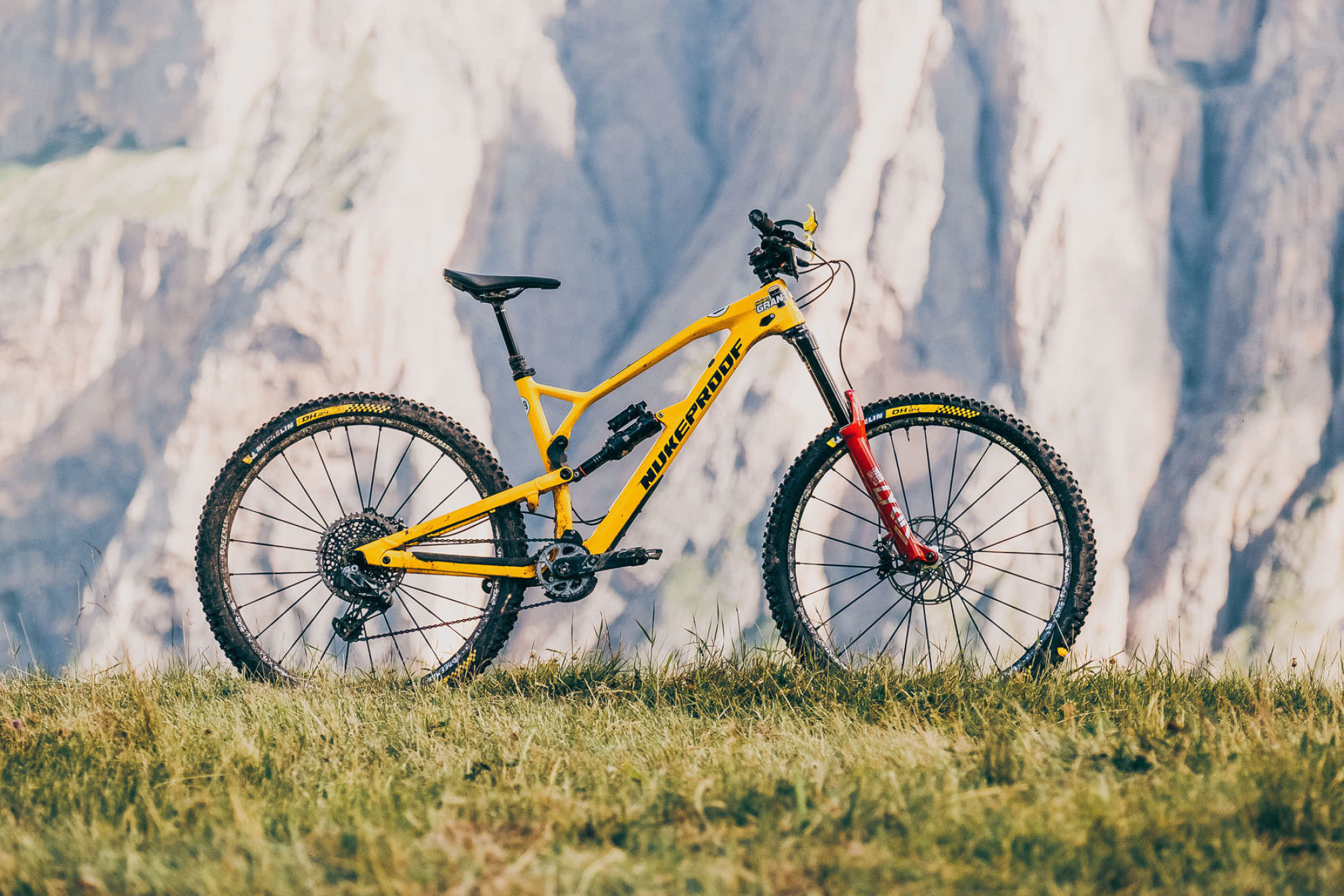 Nukeproof Mega 290c Team Edition, Enduro mountain bike magazine, 2000x1340 HD Desktop