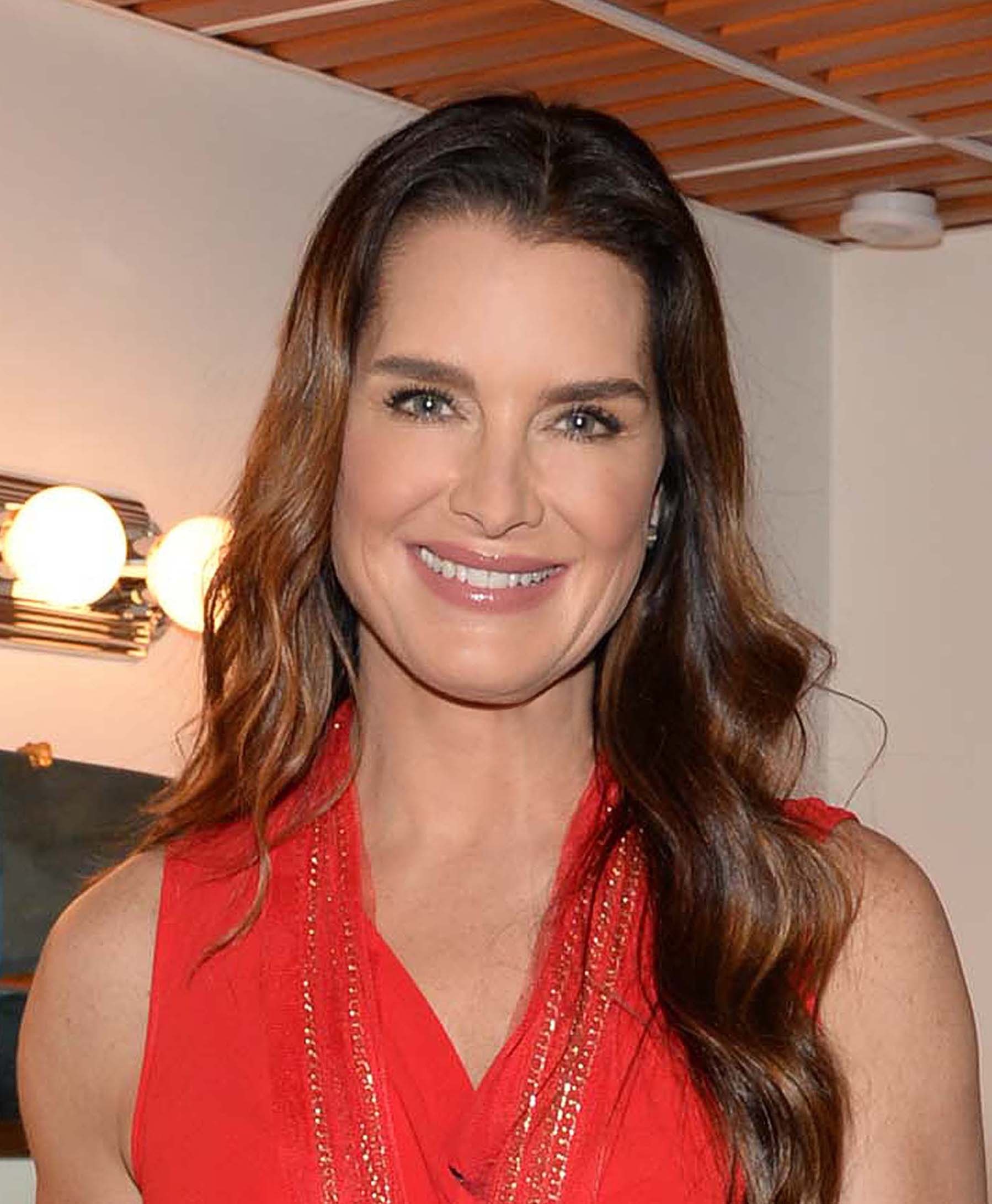 Brooke Shields movies, self-care, beauty secrets, sharing, 1800x2190 HD Phone