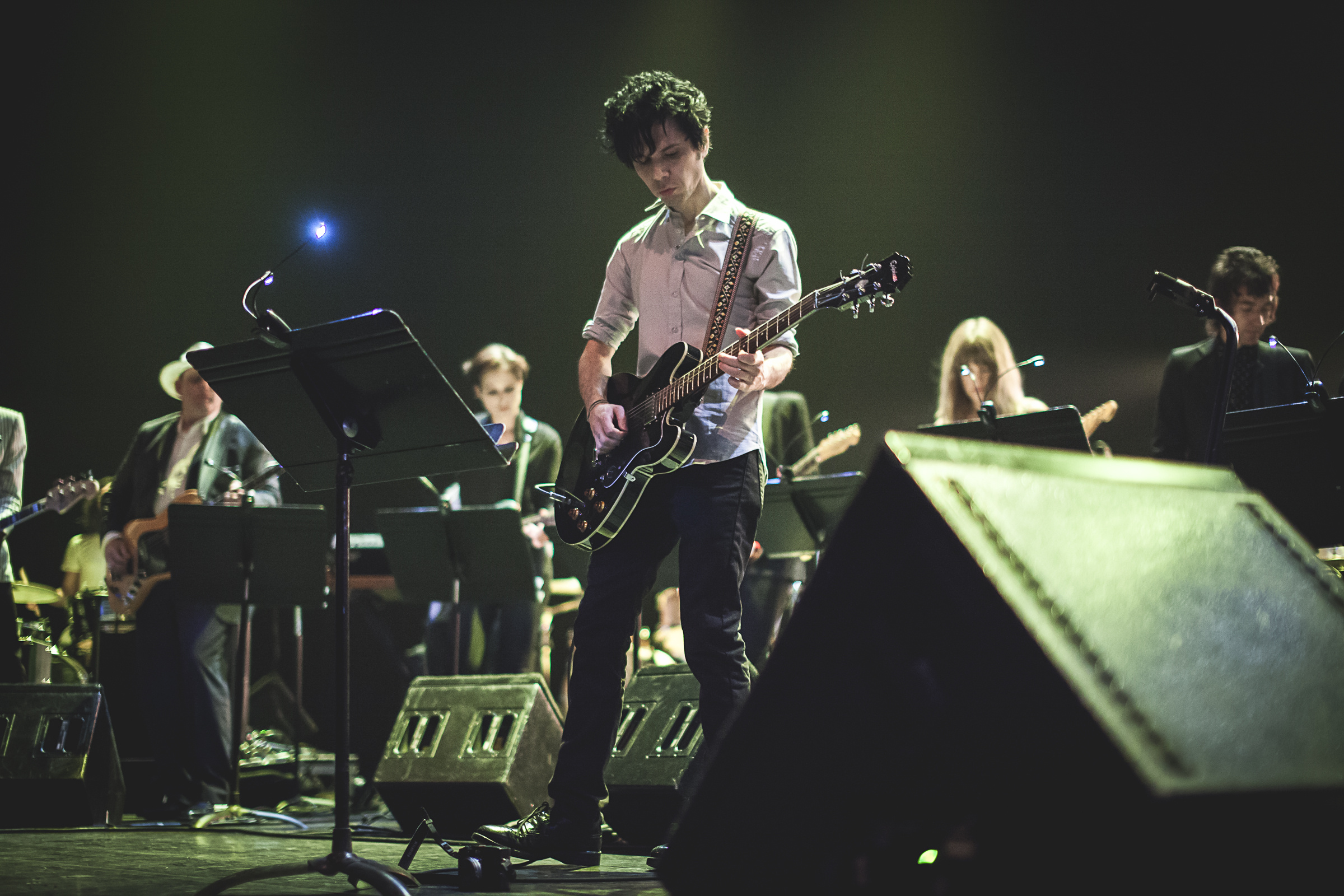 Nick Zinner, Vivaldi, Striking first movement, Wazup Naija, 2400x1600 HD Desktop