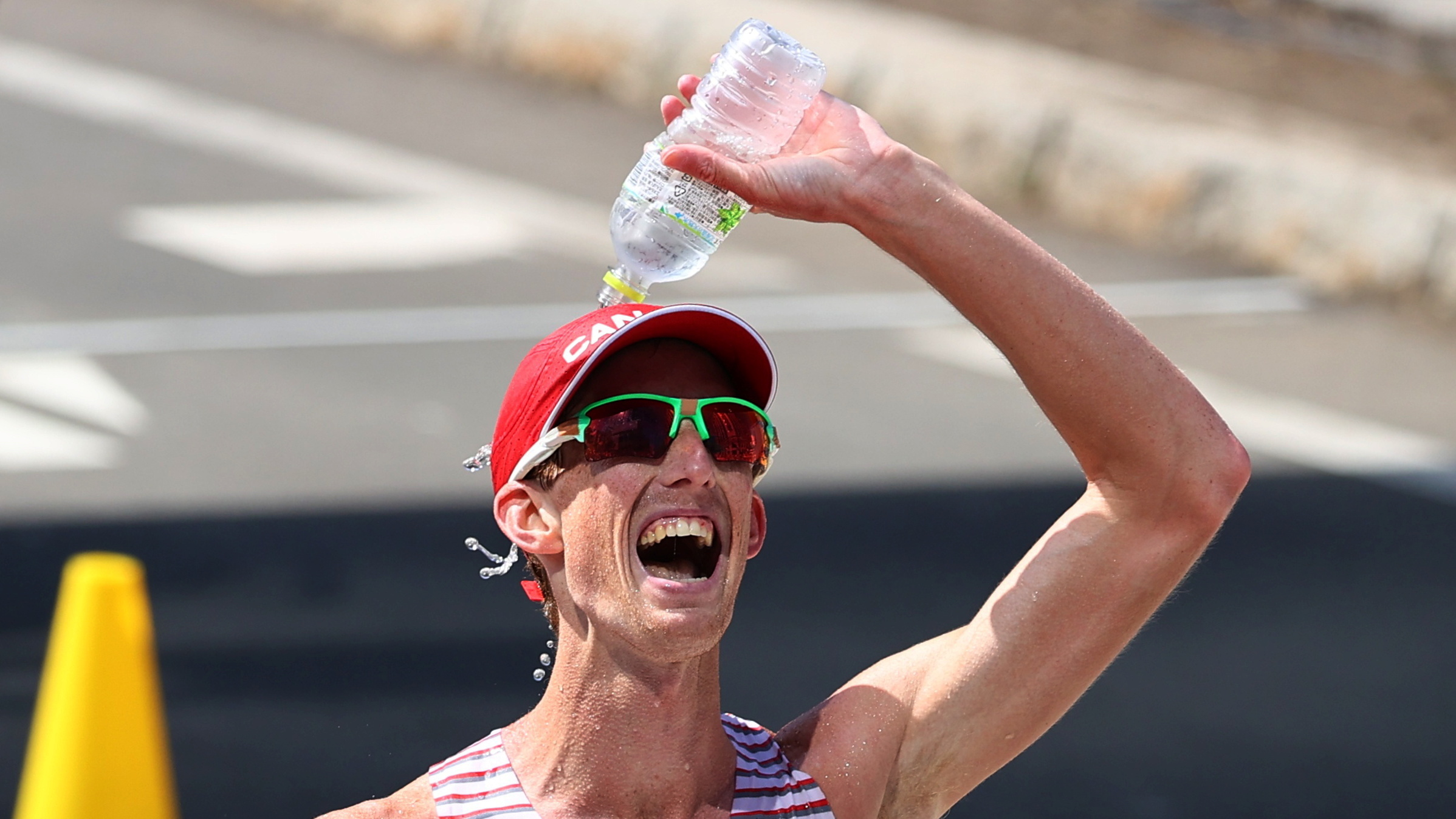 Evan Dunfee, Olympic bronze medal, Racewalking accomplishment, Canadian news coverage, 2400x1350 HD Desktop