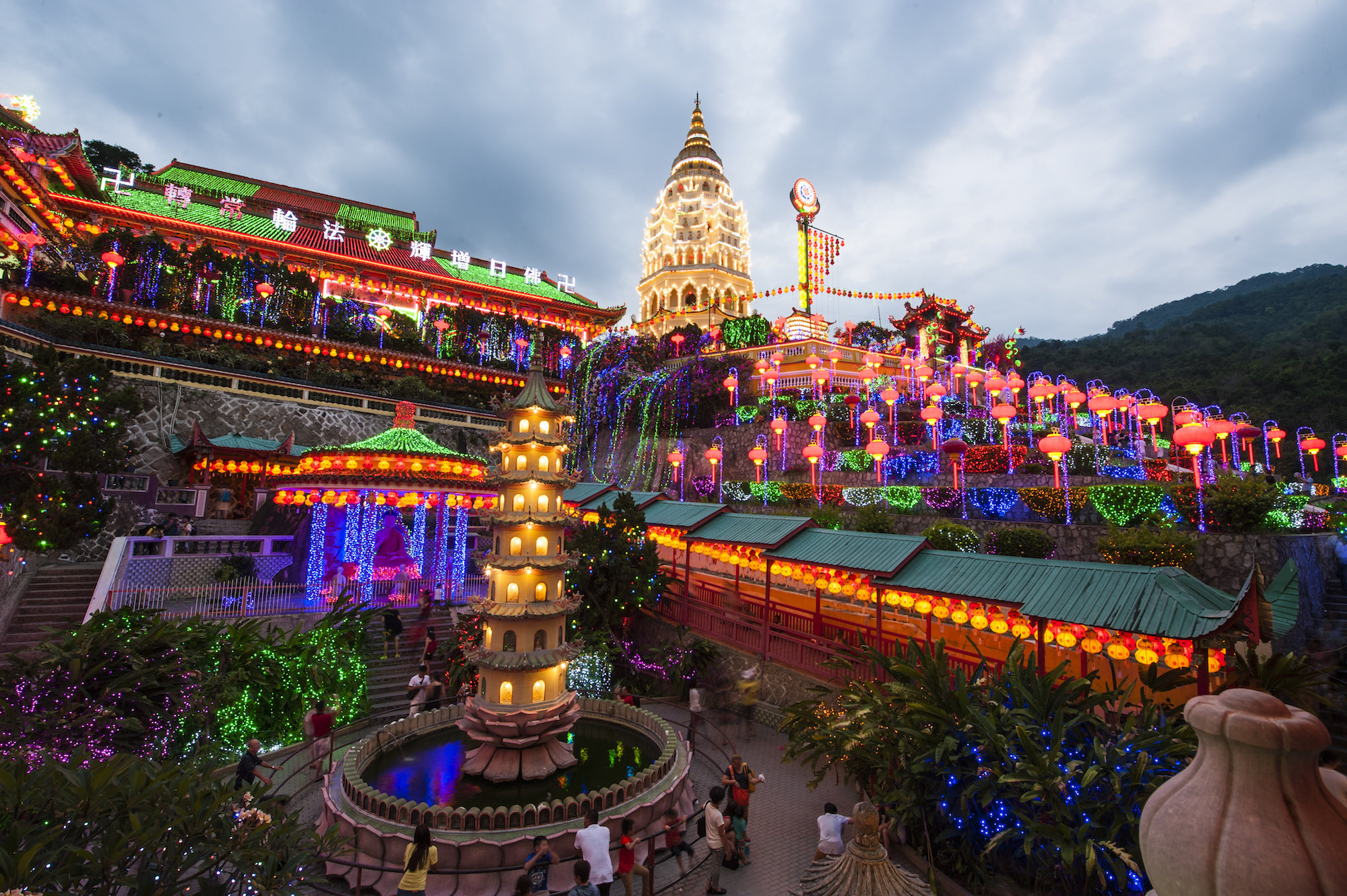 Kek Lok Si, Malaysia Wallpaper, 2000x1340 HD Desktop