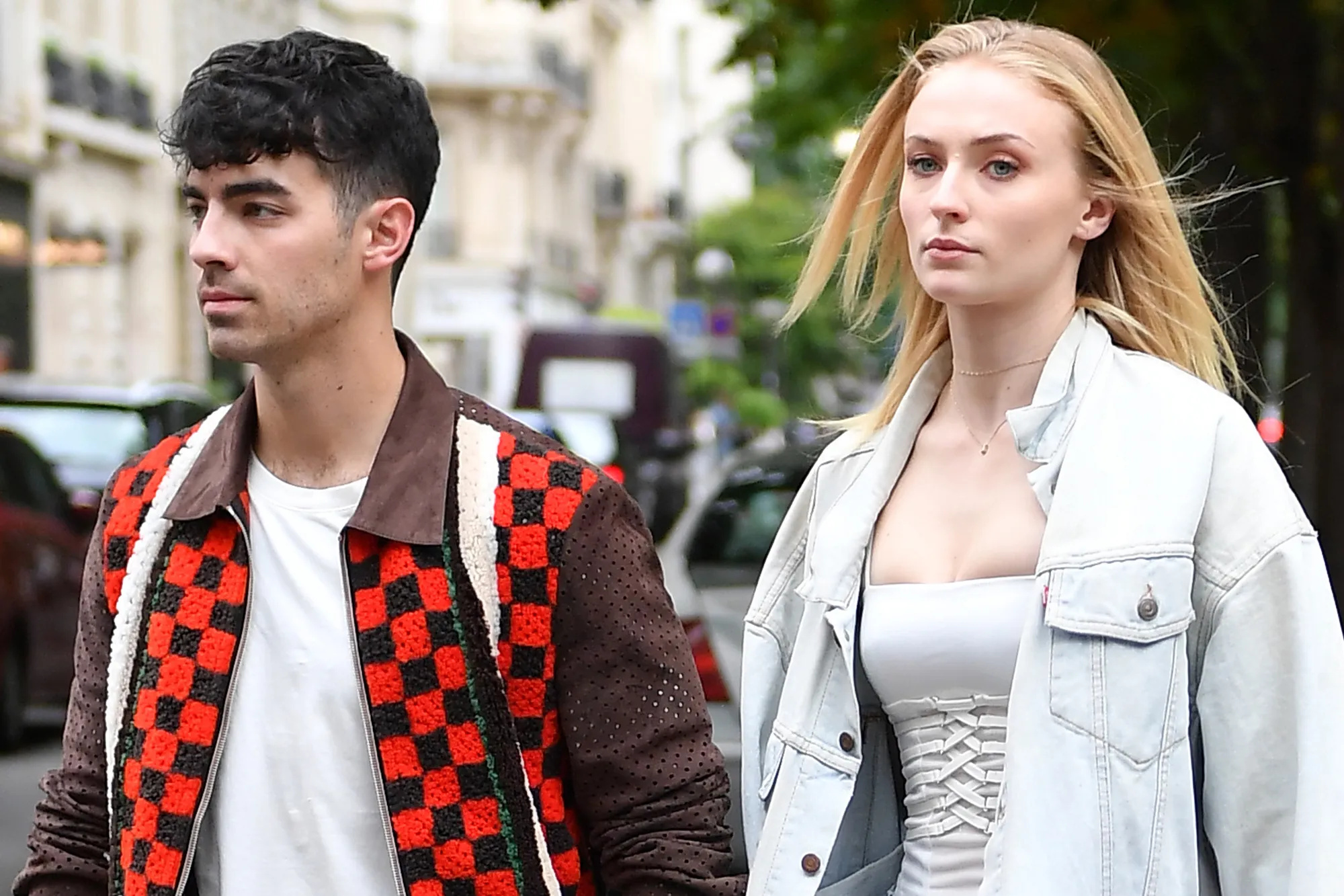 Sophie Turner, Joe Jonas, Dog killed, Freak accident, 2000x1340 HD Desktop