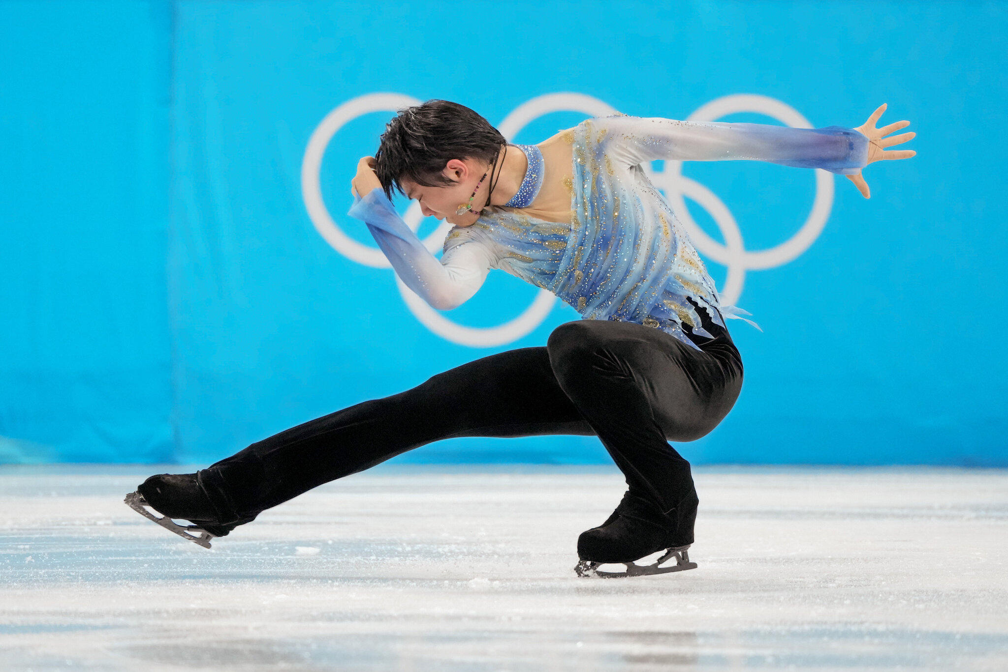 Yuzuru Hanyu, Quad jump miss, Fight for medal, Determined performance, 2050x1370 HD Desktop