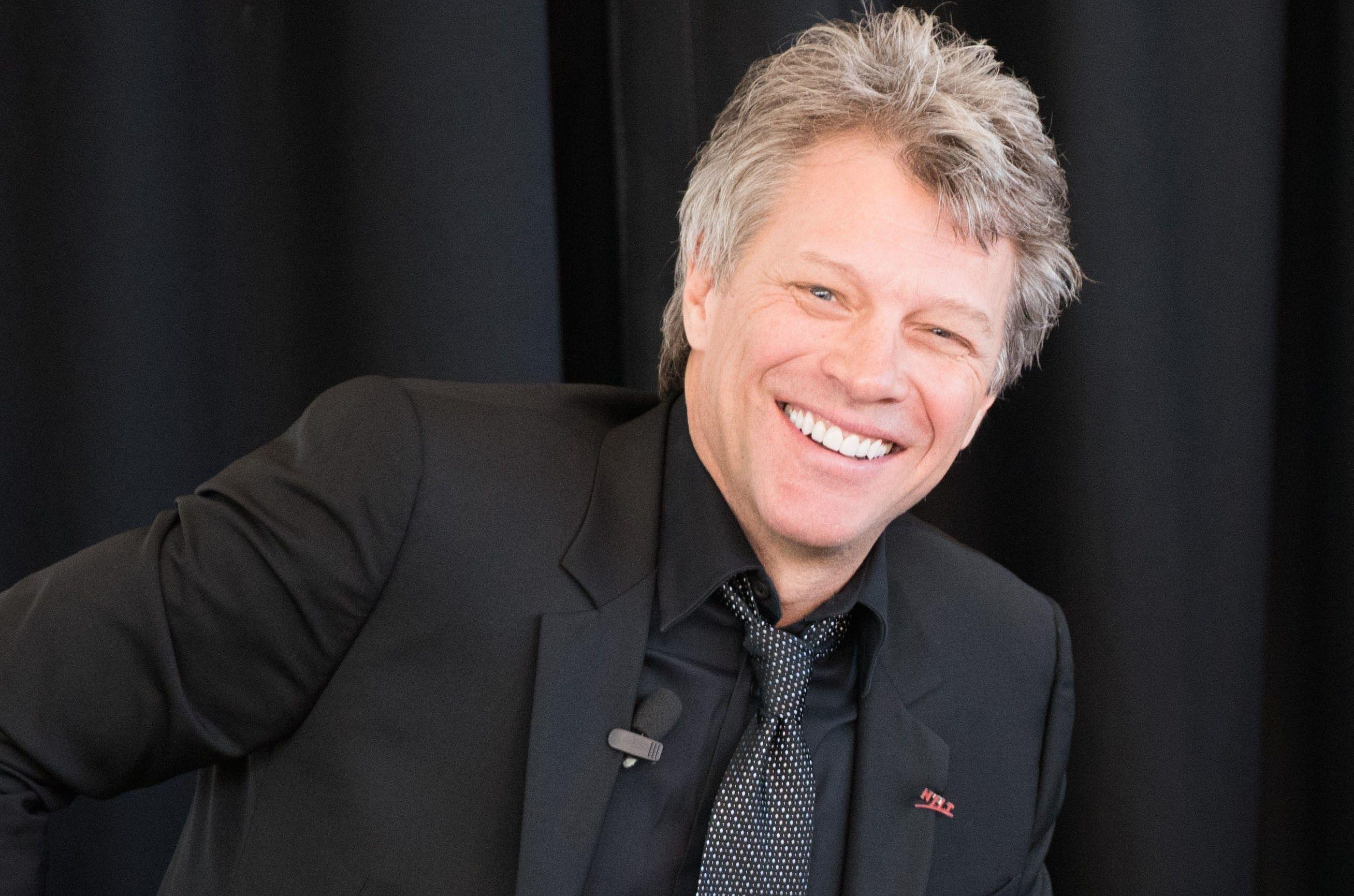 Jon Bon Jovi, 2017 wallpaper collection, Recent visuals, Fan favorite, 2620x1740 HD Desktop