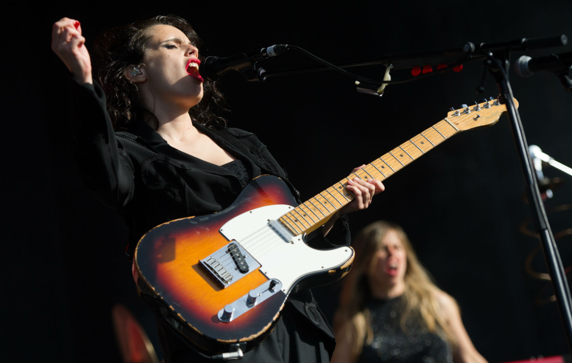 Anna Calvi, Storming single, Peaky Blinders soundtrack, 2000x1270 HD Desktop