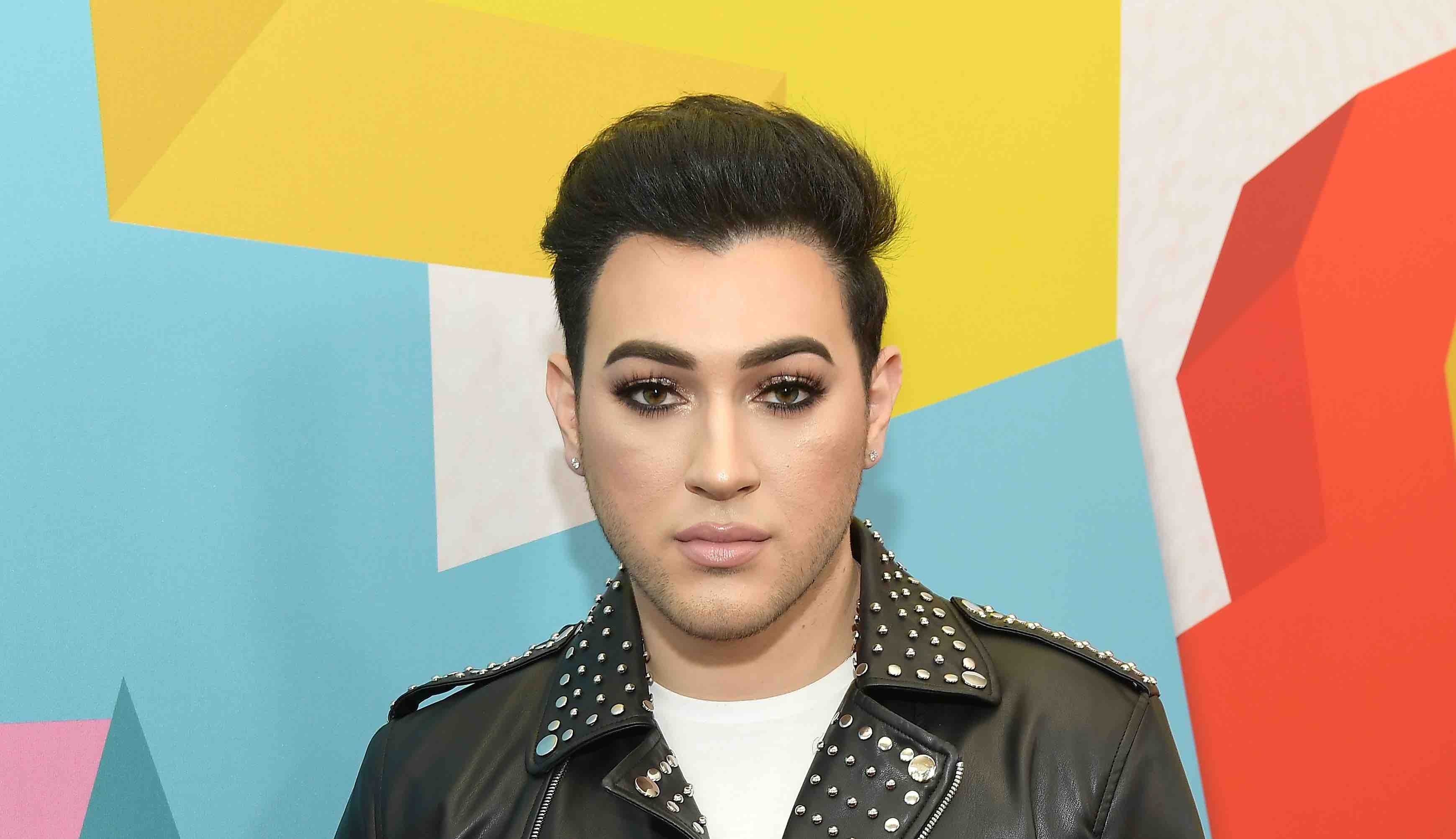 Manny MUA, Beauty vlogger drama, Gabriel Zamora involvement, Telenovela-like saga, 3480x2010 HD Desktop