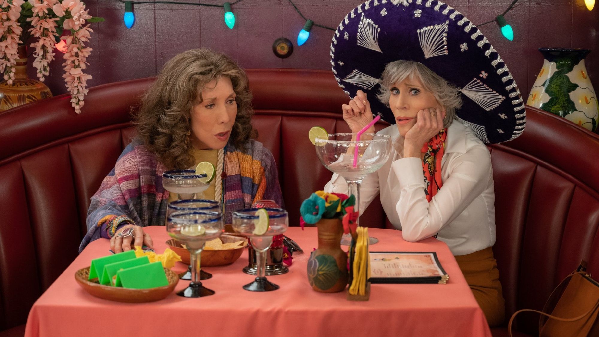 Grace and Frankie, First images, Last episodes, Infobae, 2000x1130 HD Desktop