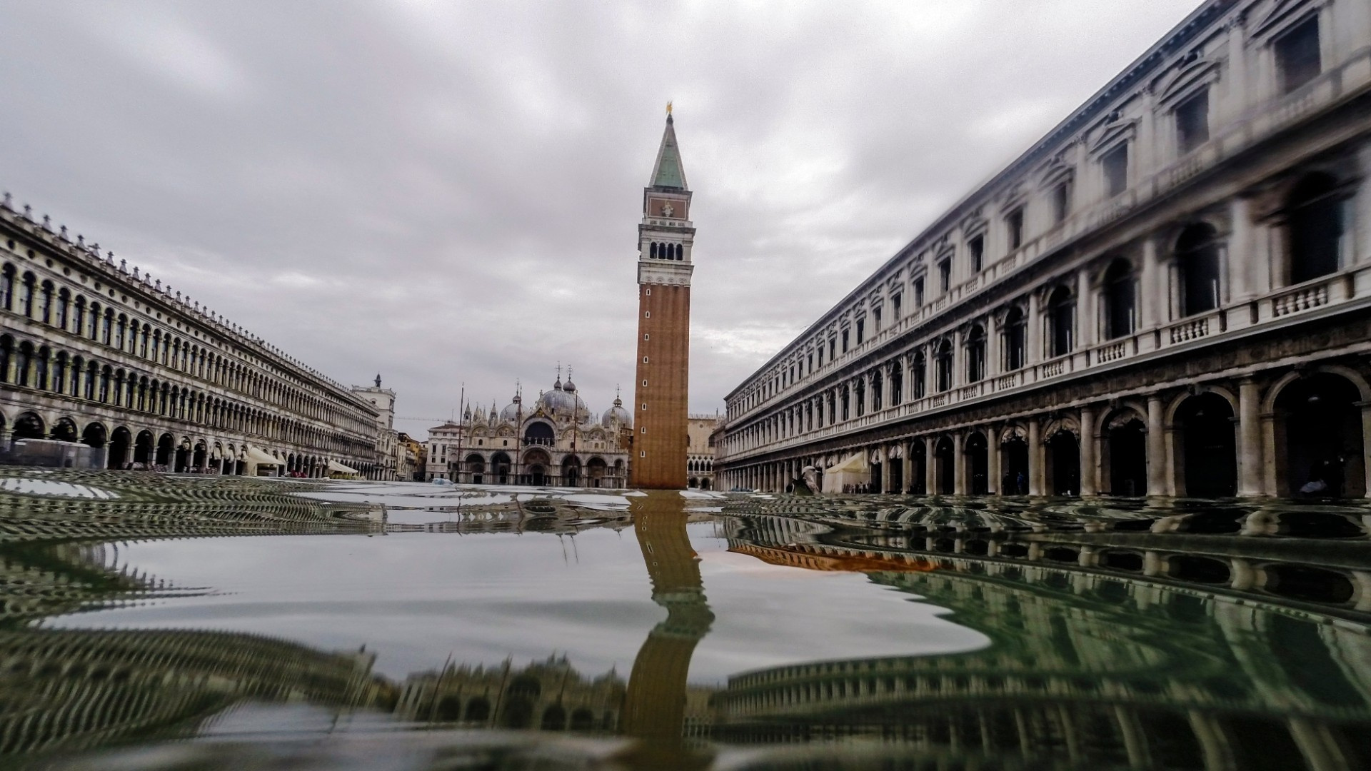 Flotilla protest, Venice, Cruise ships, Motorboats, 1920x1080 Full HD Desktop