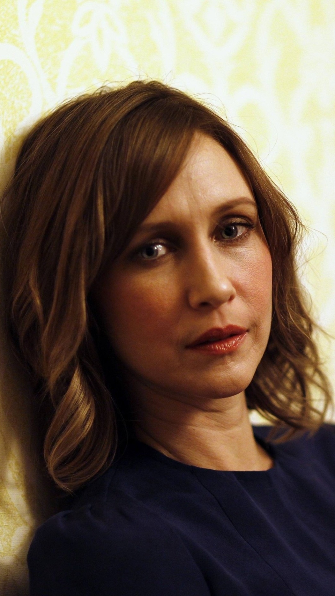 Vera Farmiga, Celebrity, 1080x1920 Full HD Phone