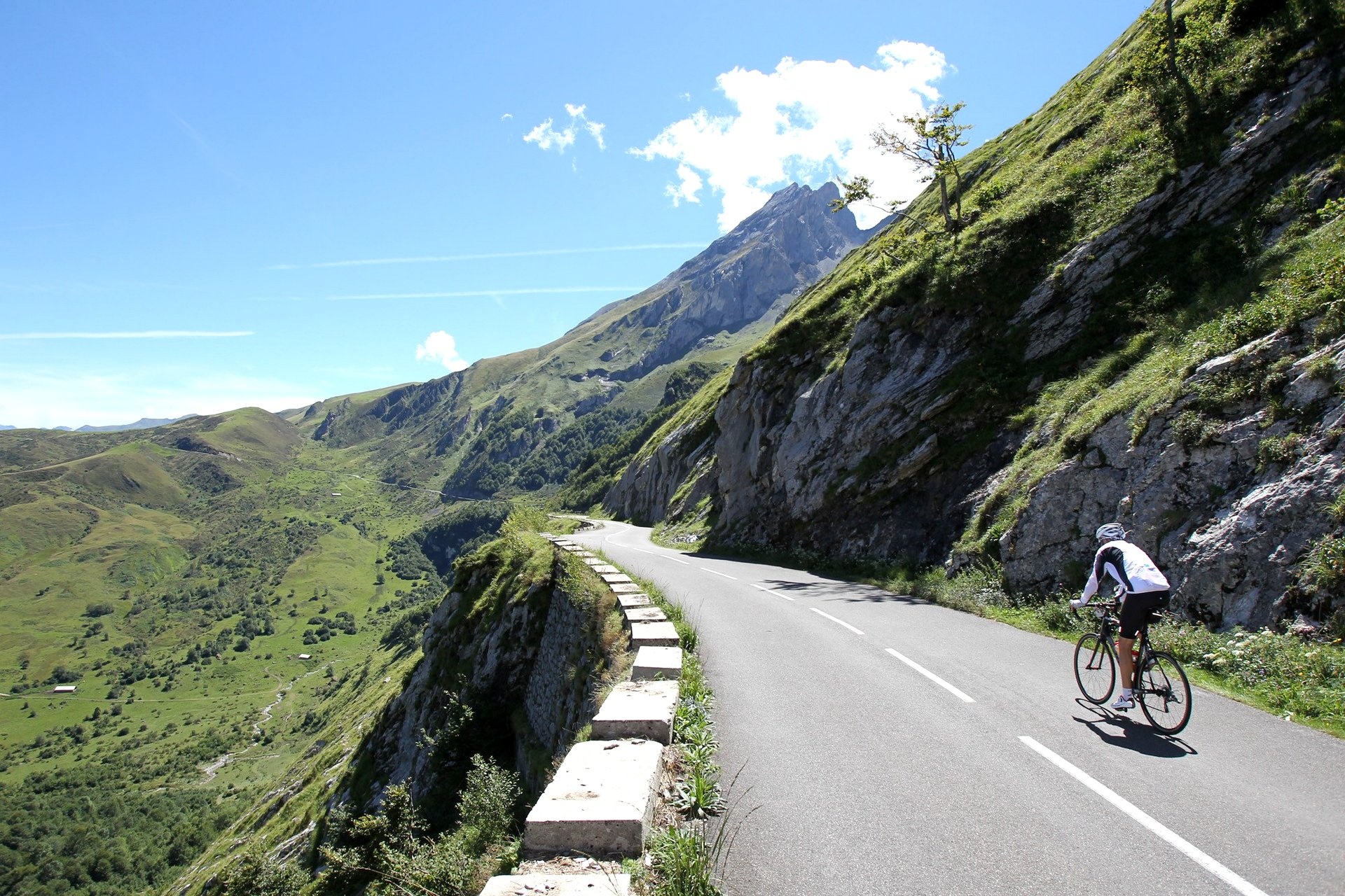 Col d'Aubisque, Road cycling Wallpaper, 1920x1280 HD Desktop