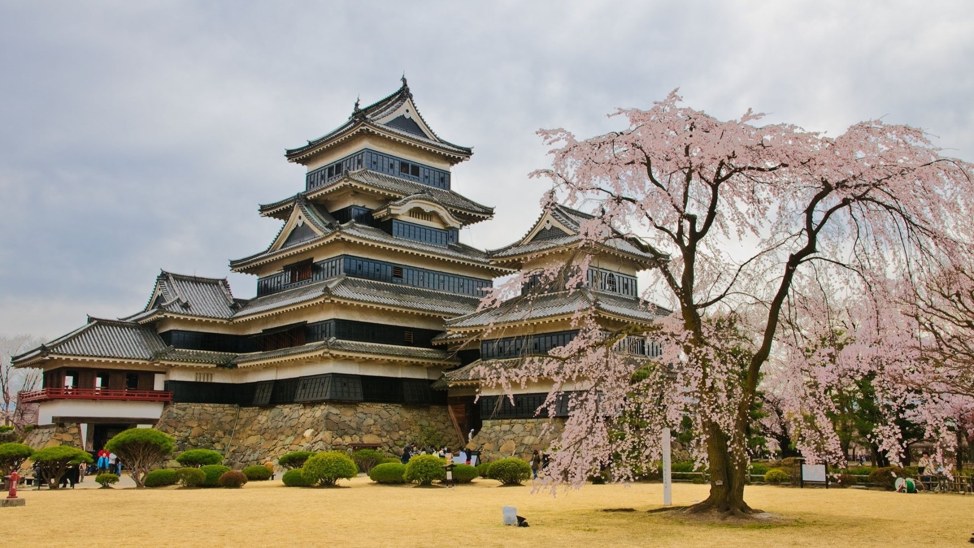 Matsumoto Castle, HD wallpapers, Background images, Majestic fortress, 1920x1080 Full HD Desktop