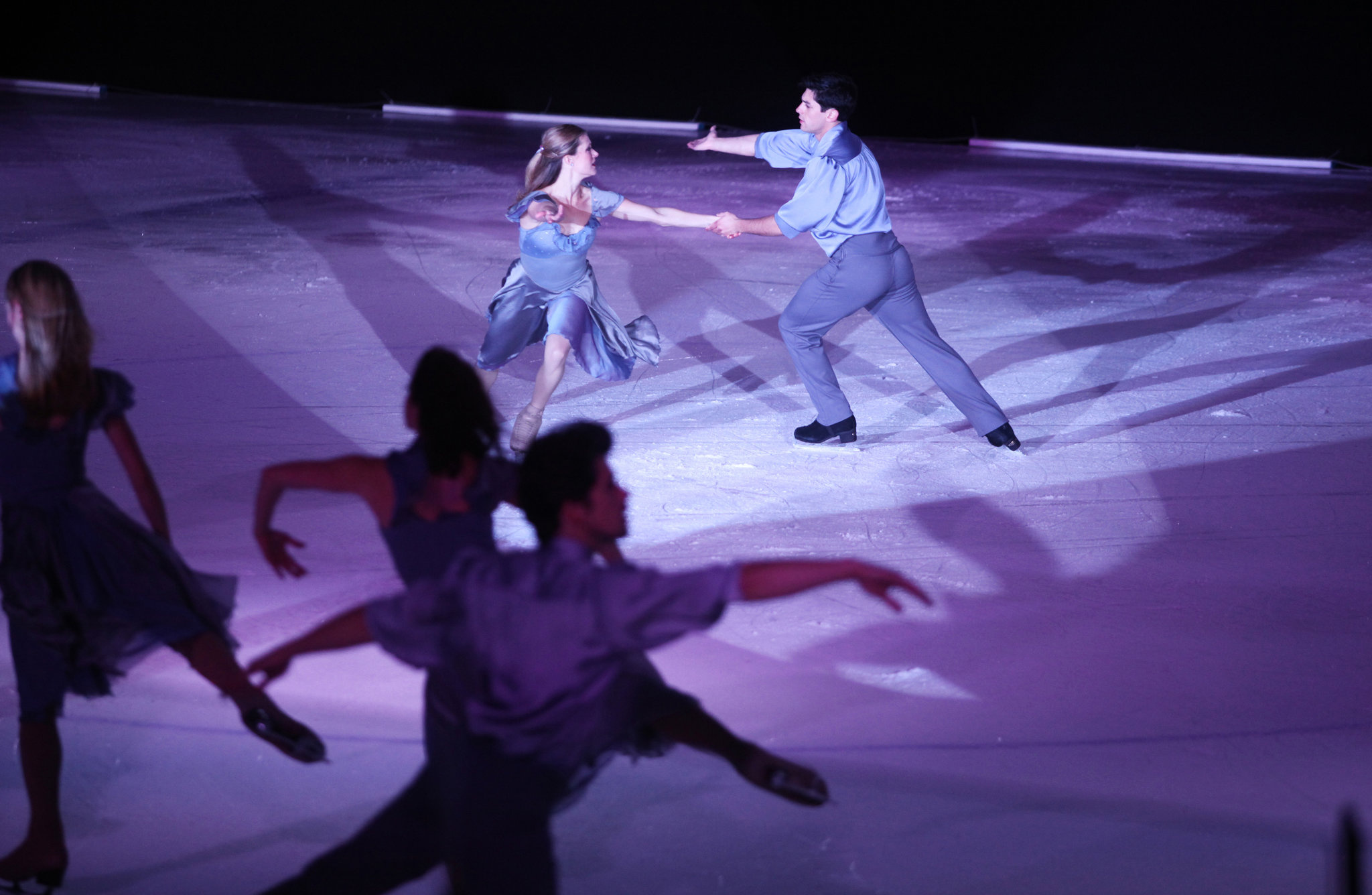 Kim Navarro and Brent Bommentre, Ice Theatre Wallpaper, 2050x1340 HD Desktop