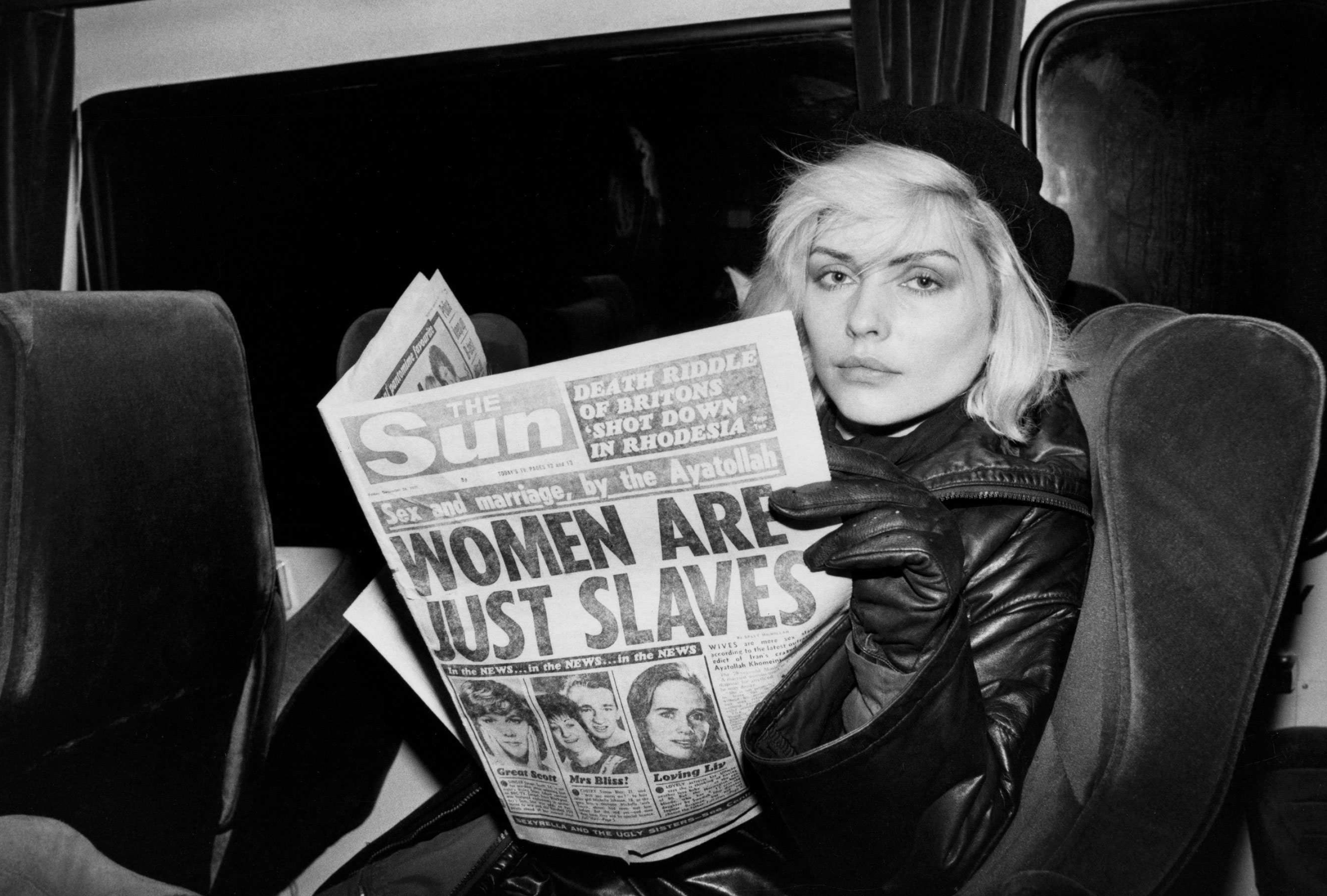 Debbie Harry wallpapers, Top music artist, Band photoshoot, Vintage music posters, 2970x2000 HD Desktop