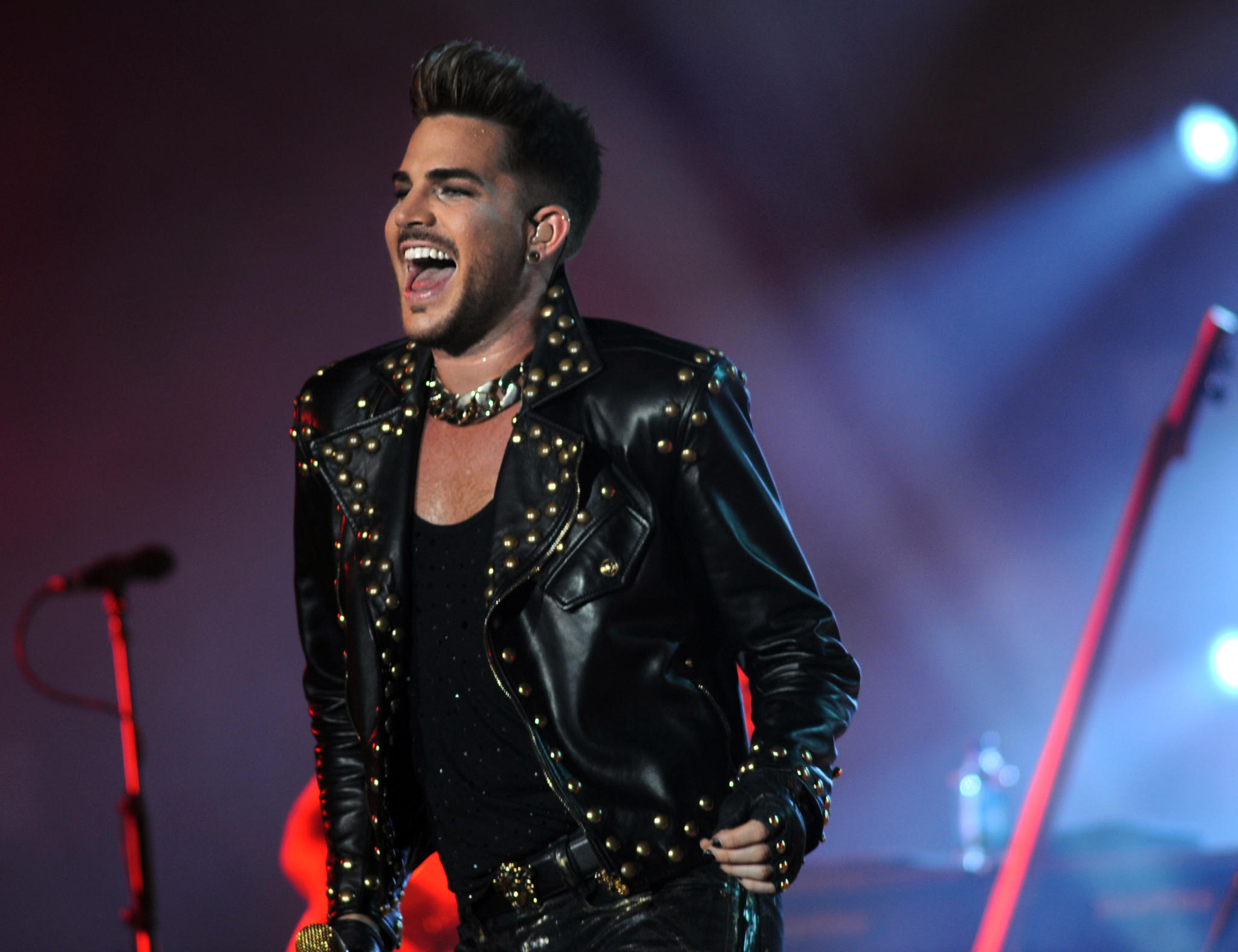 Adam Lambert, Queen concert, Music collaboration, Concert experience, 2050x1580 HD Desktop