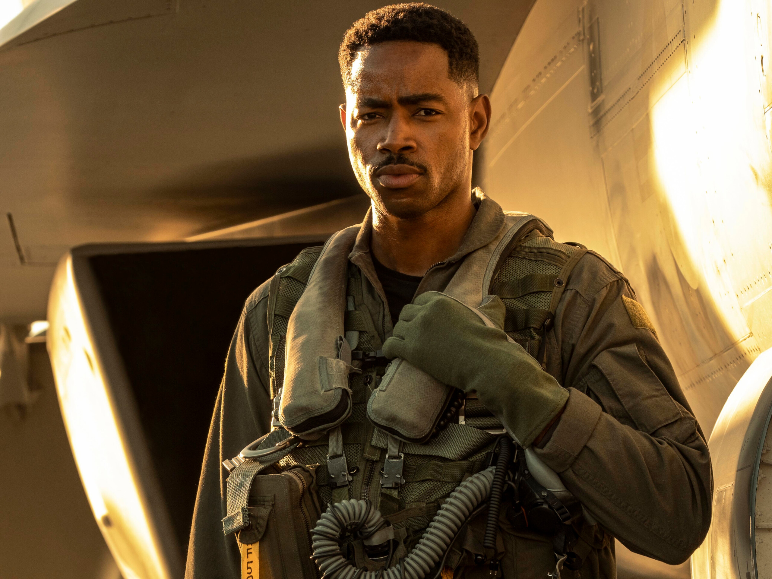 Top Gun: Maverick, HD wallpaper of Jay Ellis, Stunning movie stills, Maverick visuals, 2560x1920 HD Desktop